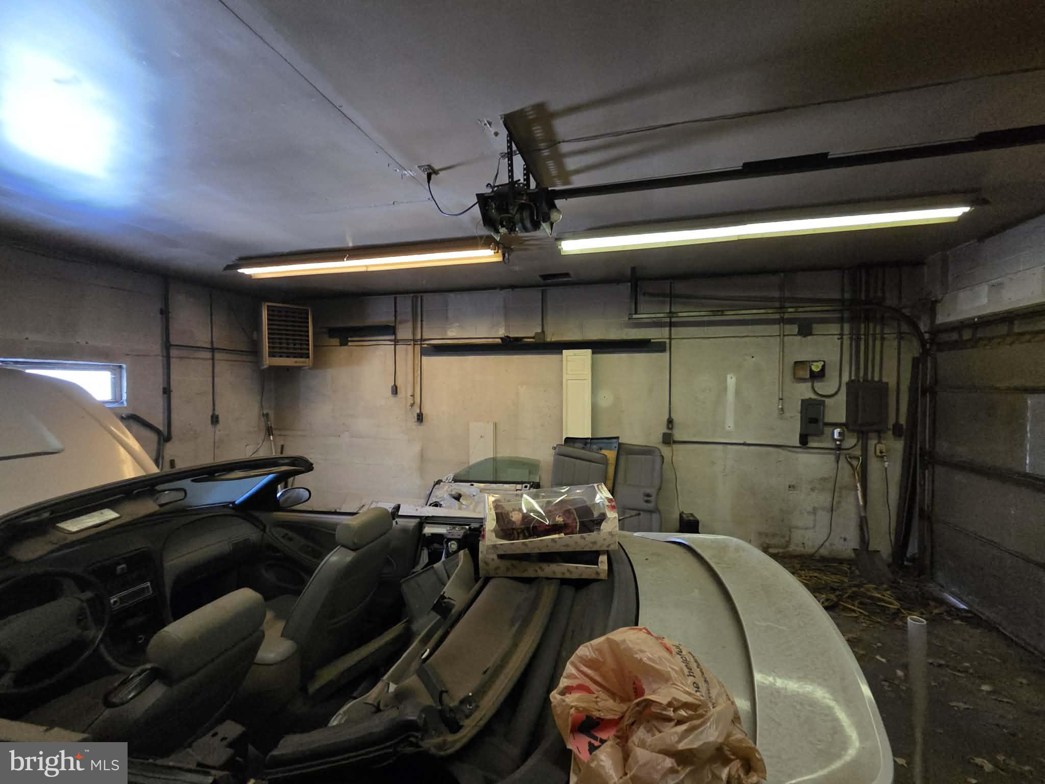 EAST MANCHESTER - Residential