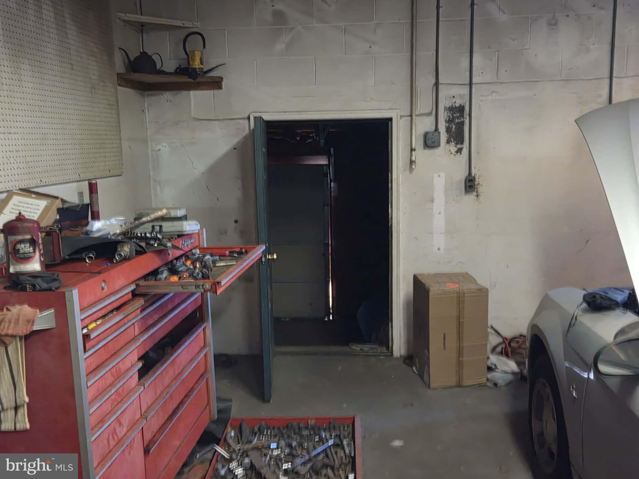 EAST MANCHESTER - Residential