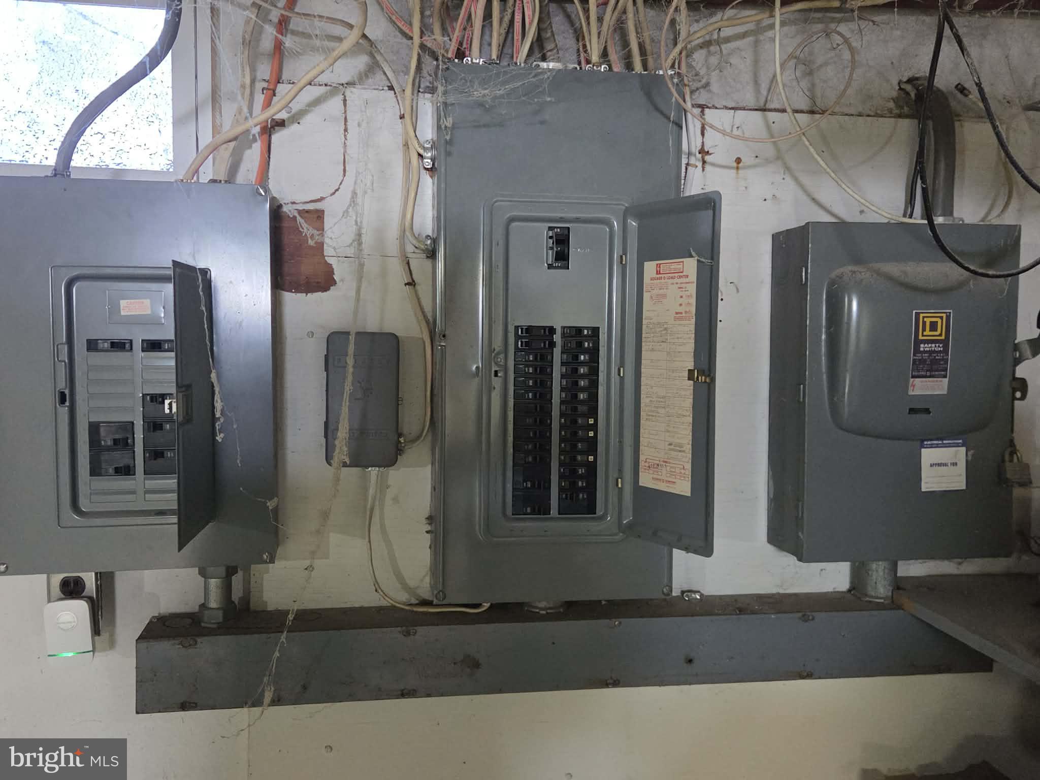 EAST MANCHESTER - Residential