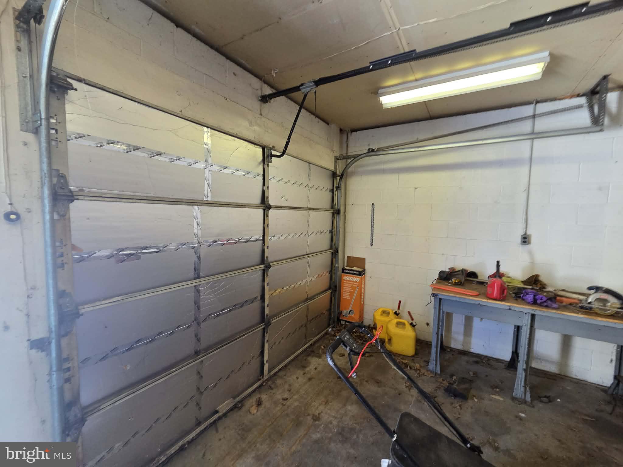 EAST MANCHESTER - Residential