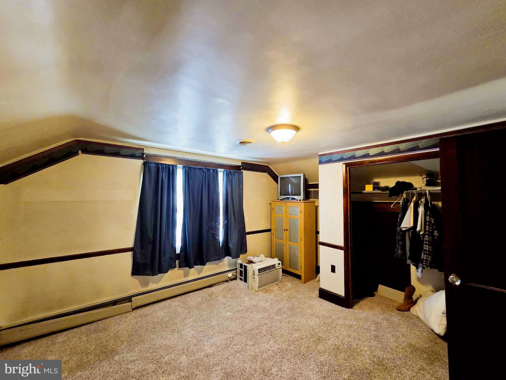 EAST MANCHESTER - Residential