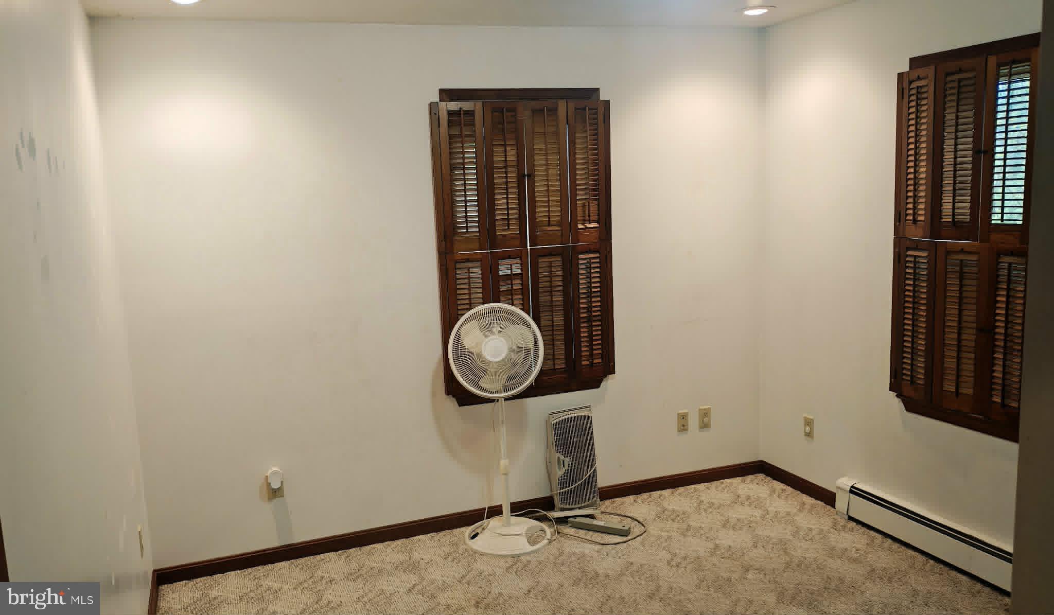 EAST MANCHESTER - Residential