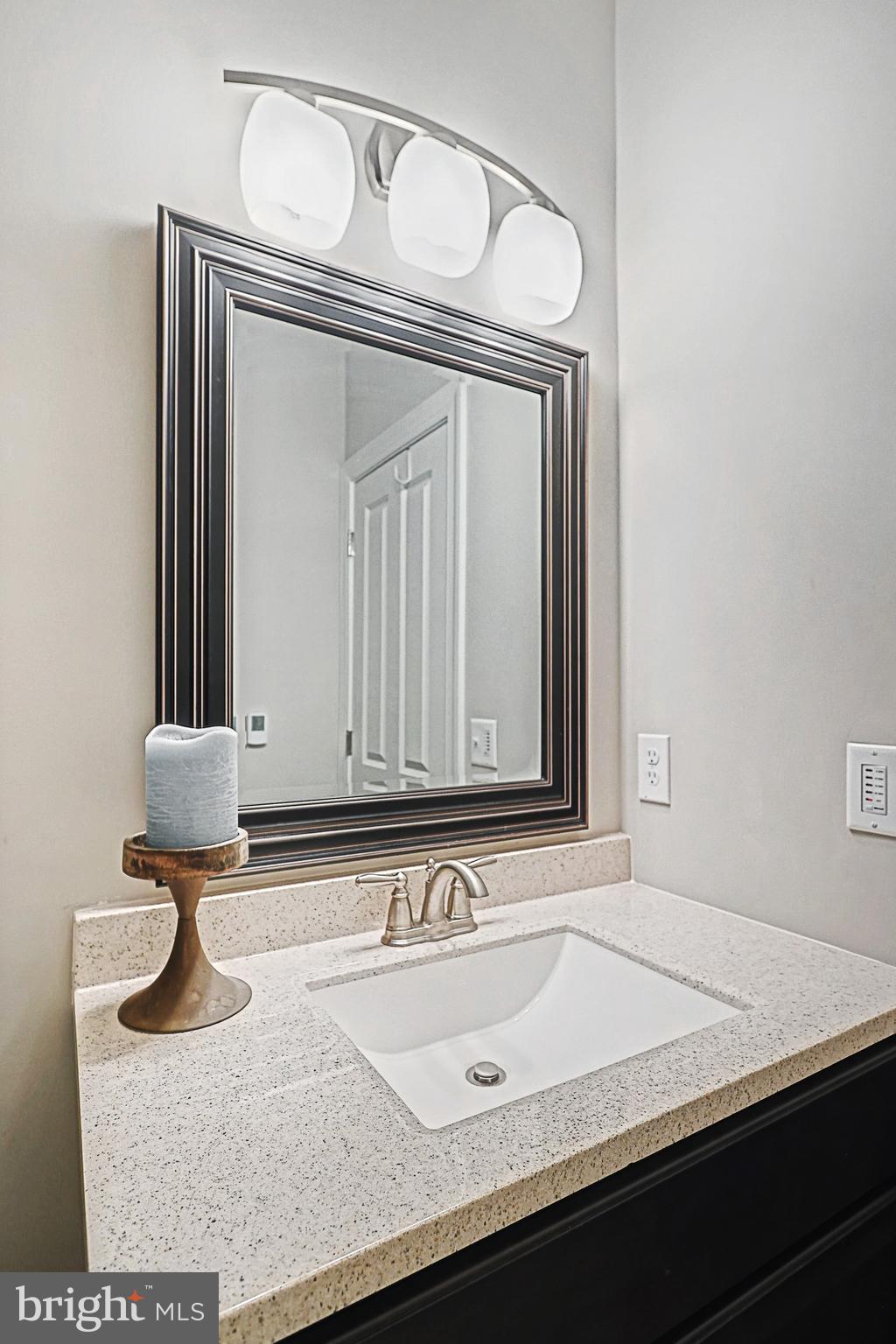 LAKE MEADE - Residential