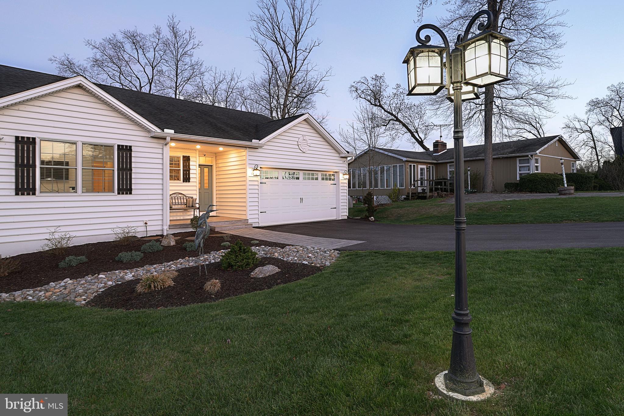 LAKE MEADE - Residential