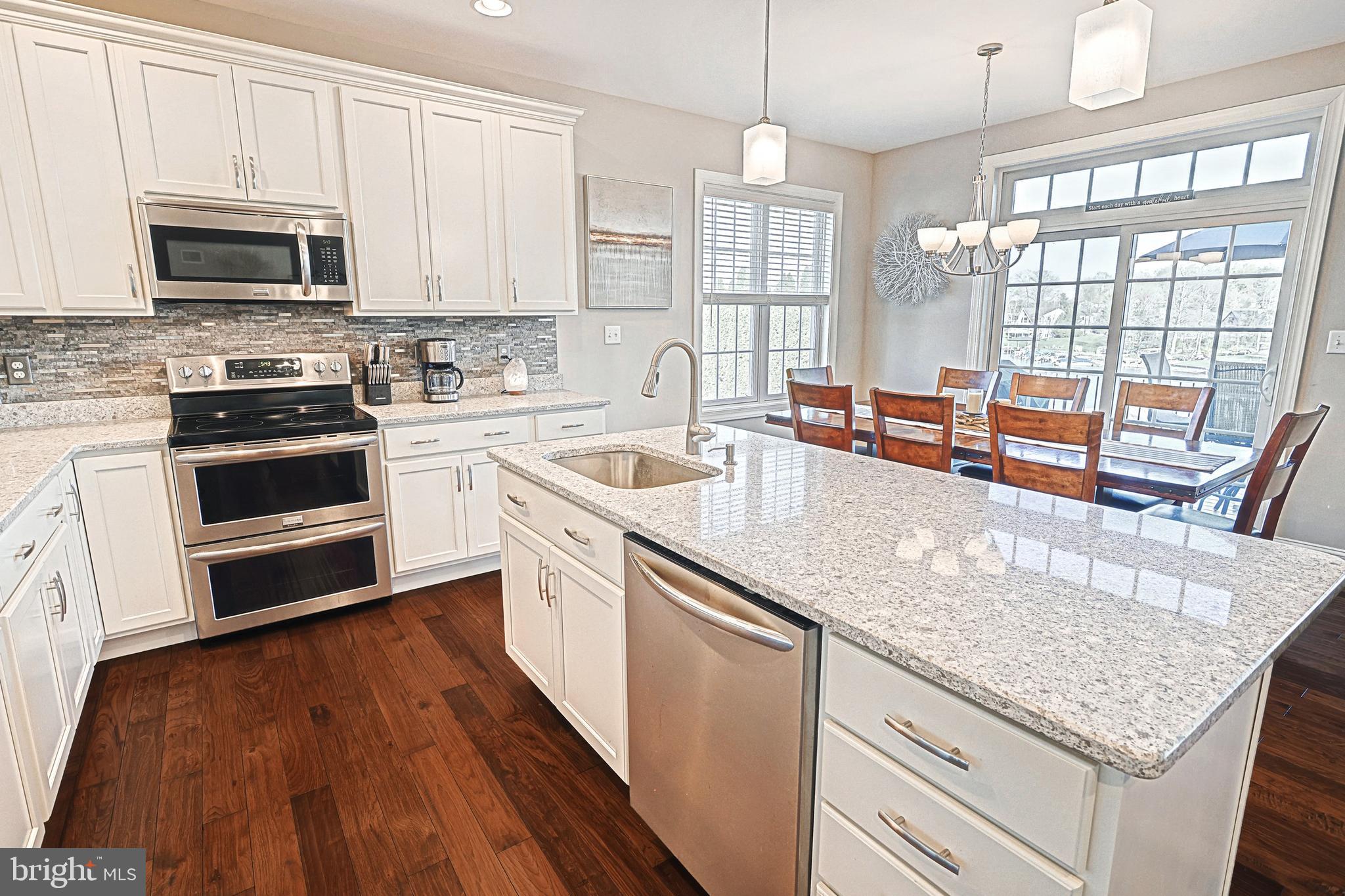 LAKE MEADE - Residential