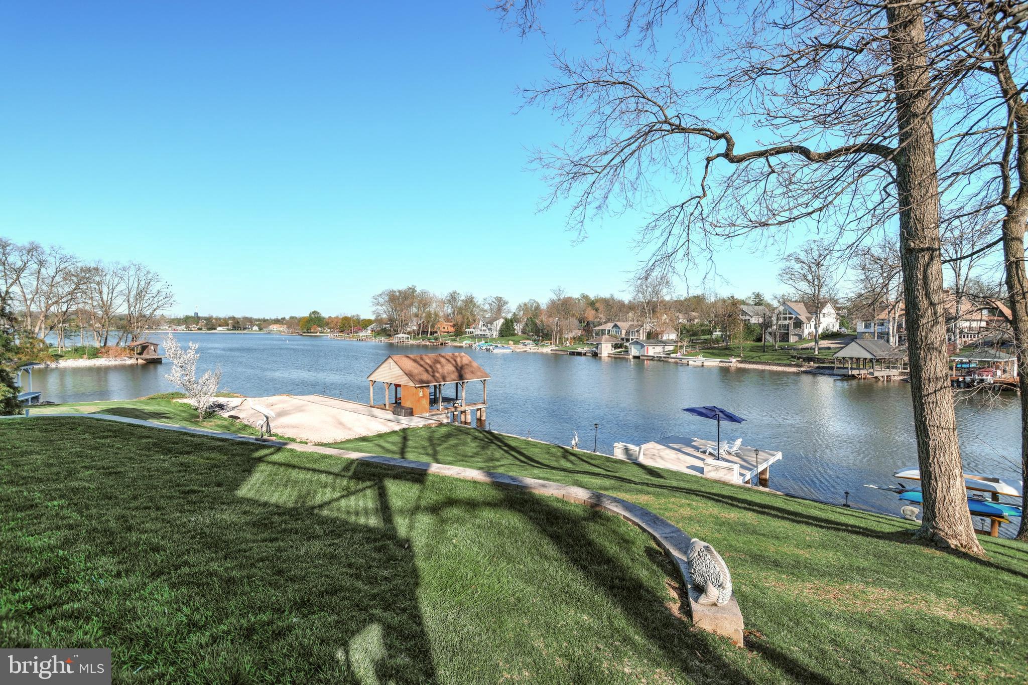 LAKE MEADE - Residential