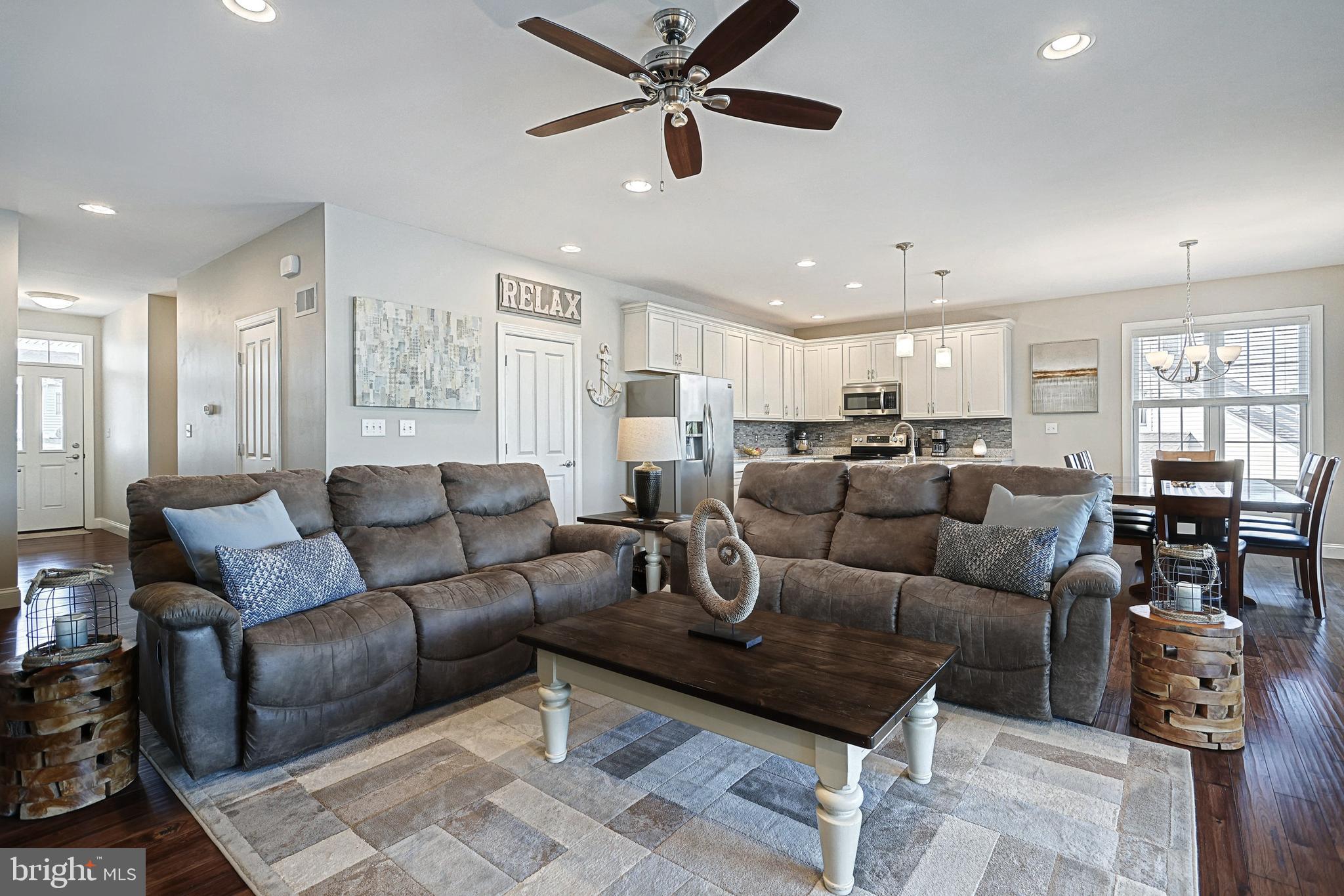 LAKE MEADE - Residential