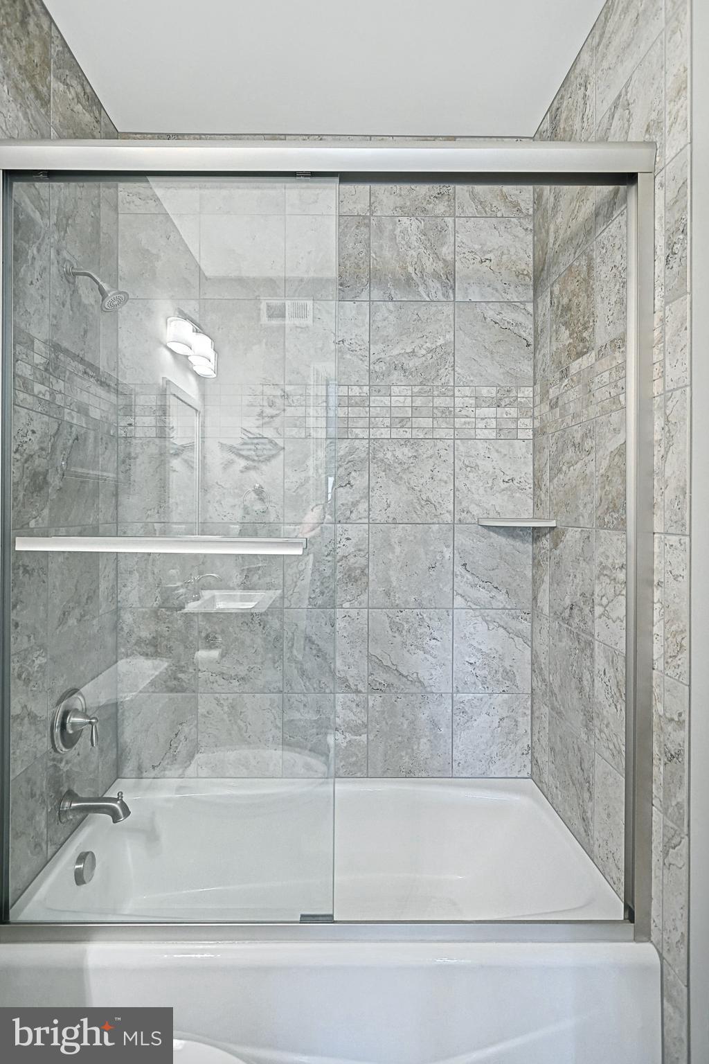 LAKE MEADE - Residential