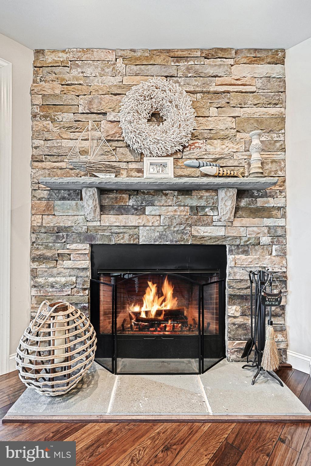 LAKE MEADE - Residential