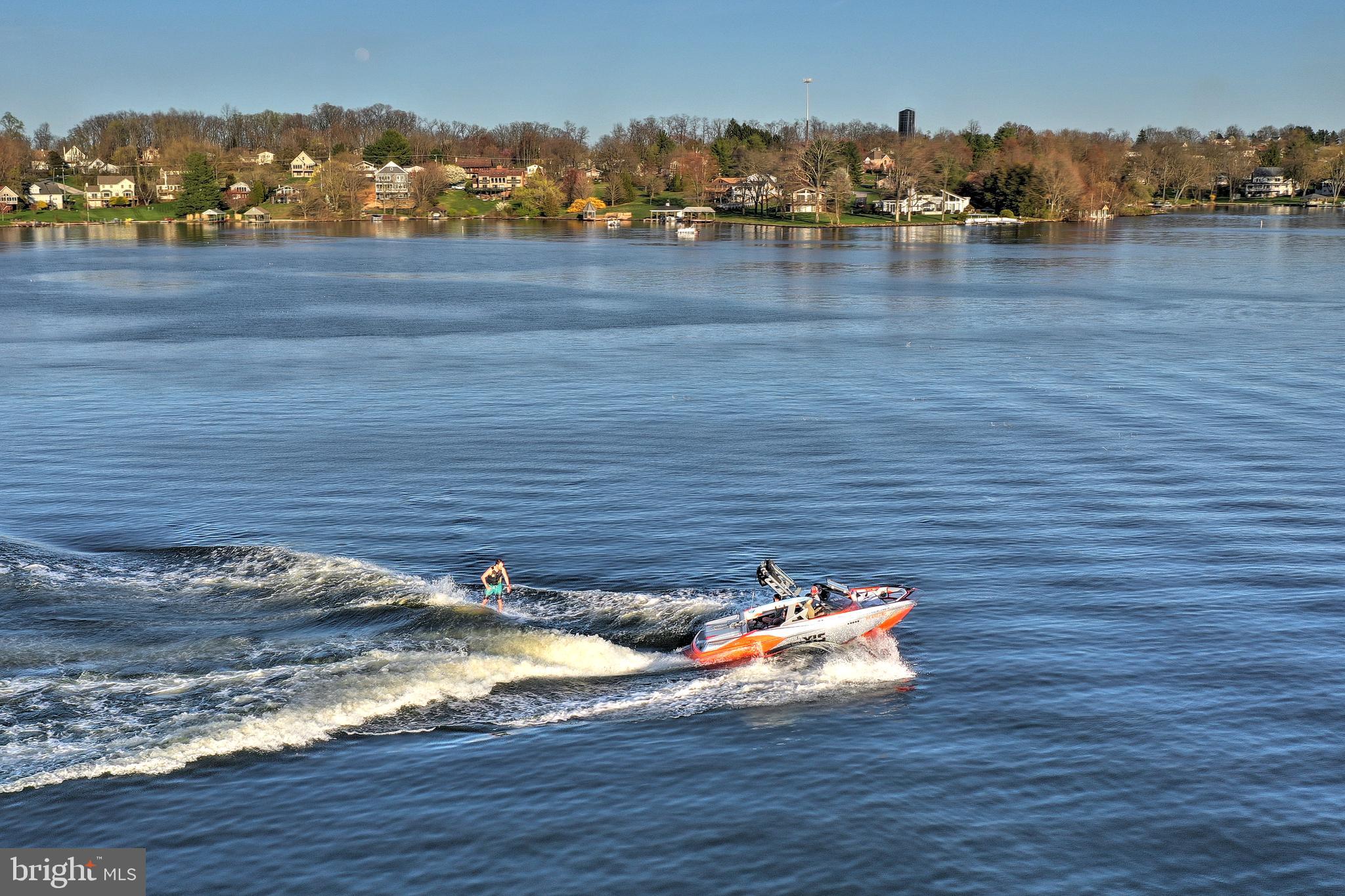 LAKE MEADE - Residential