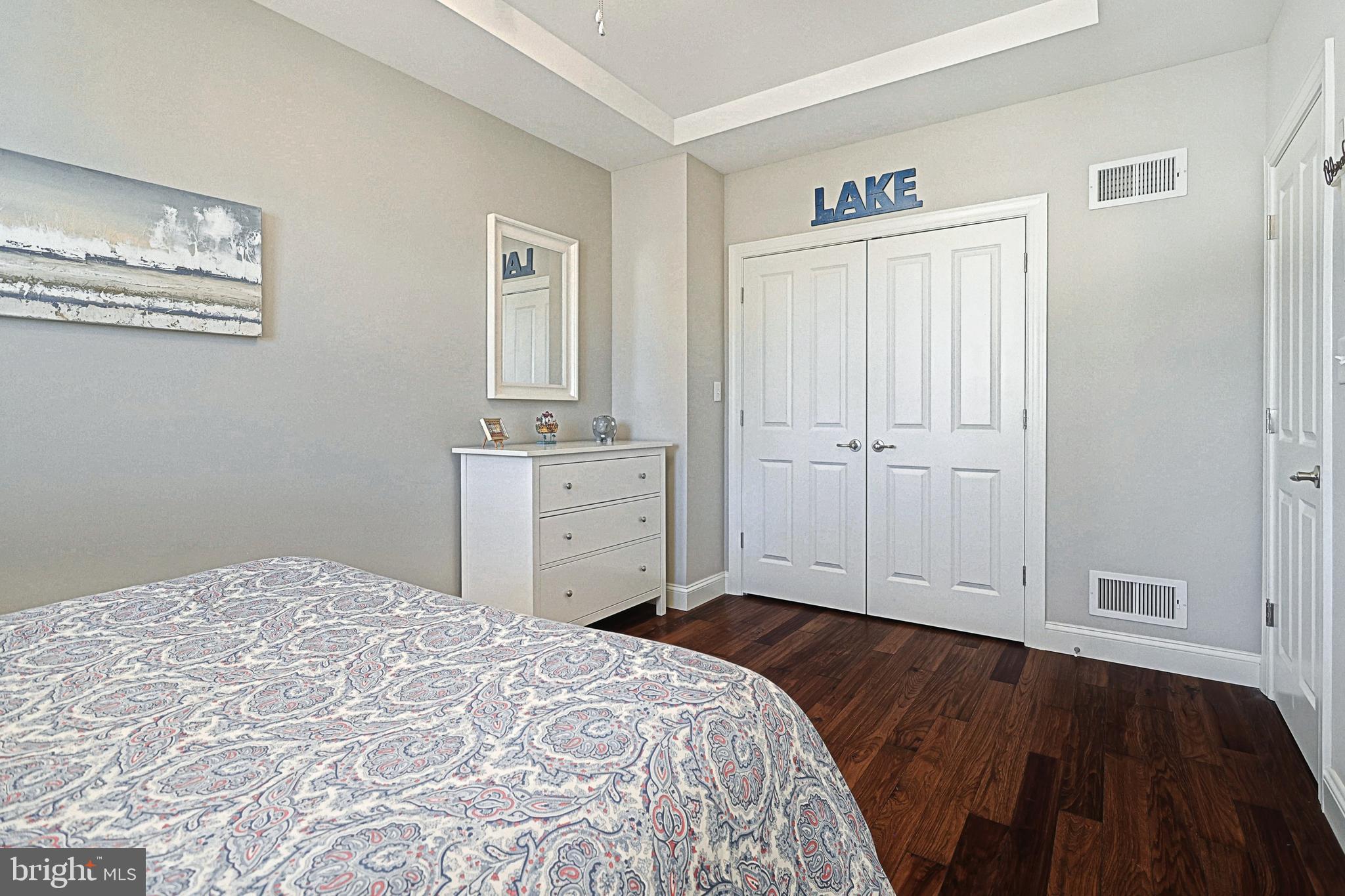 LAKE MEADE - Residential