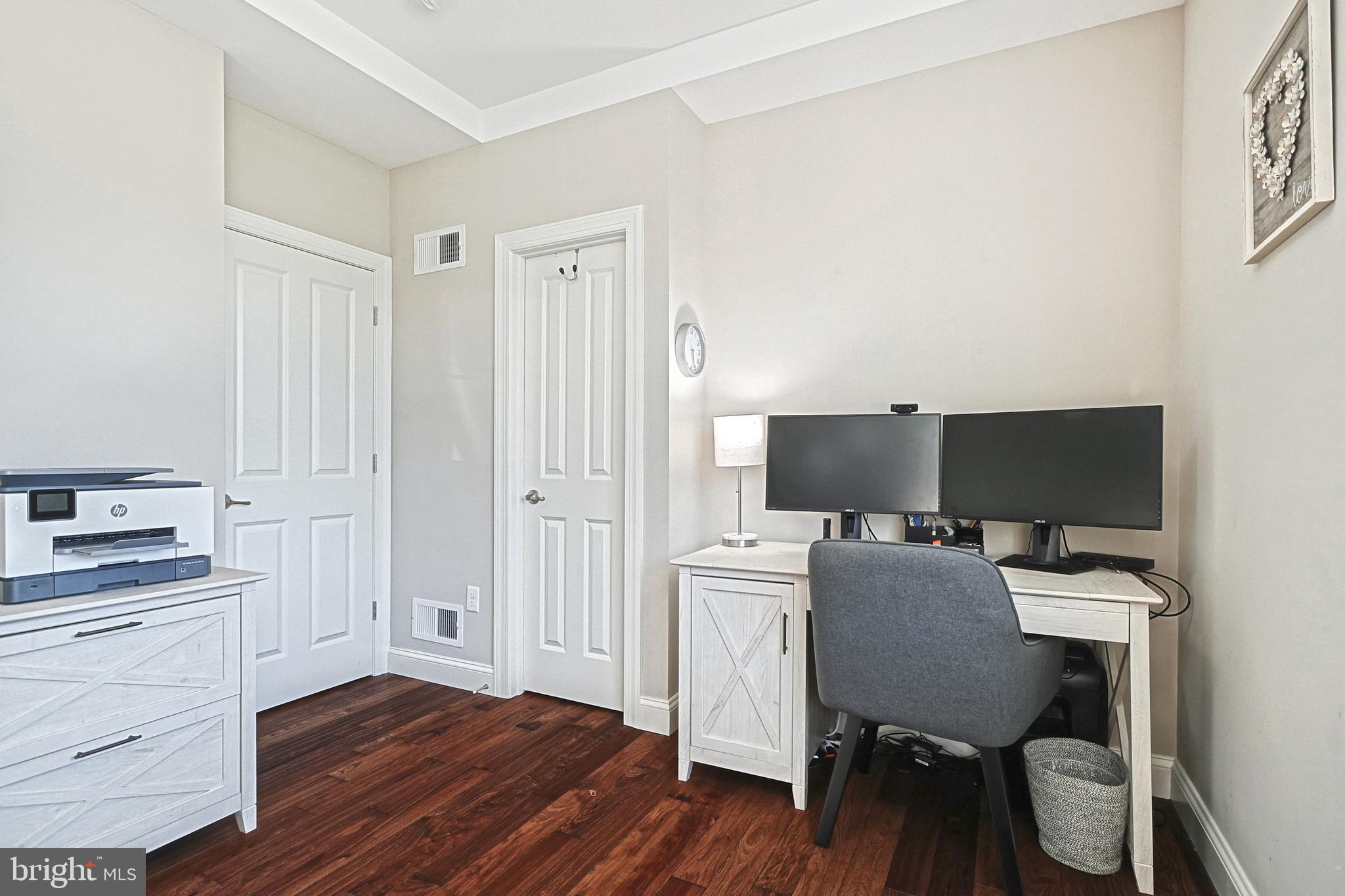 LAKE MEADE - Residential