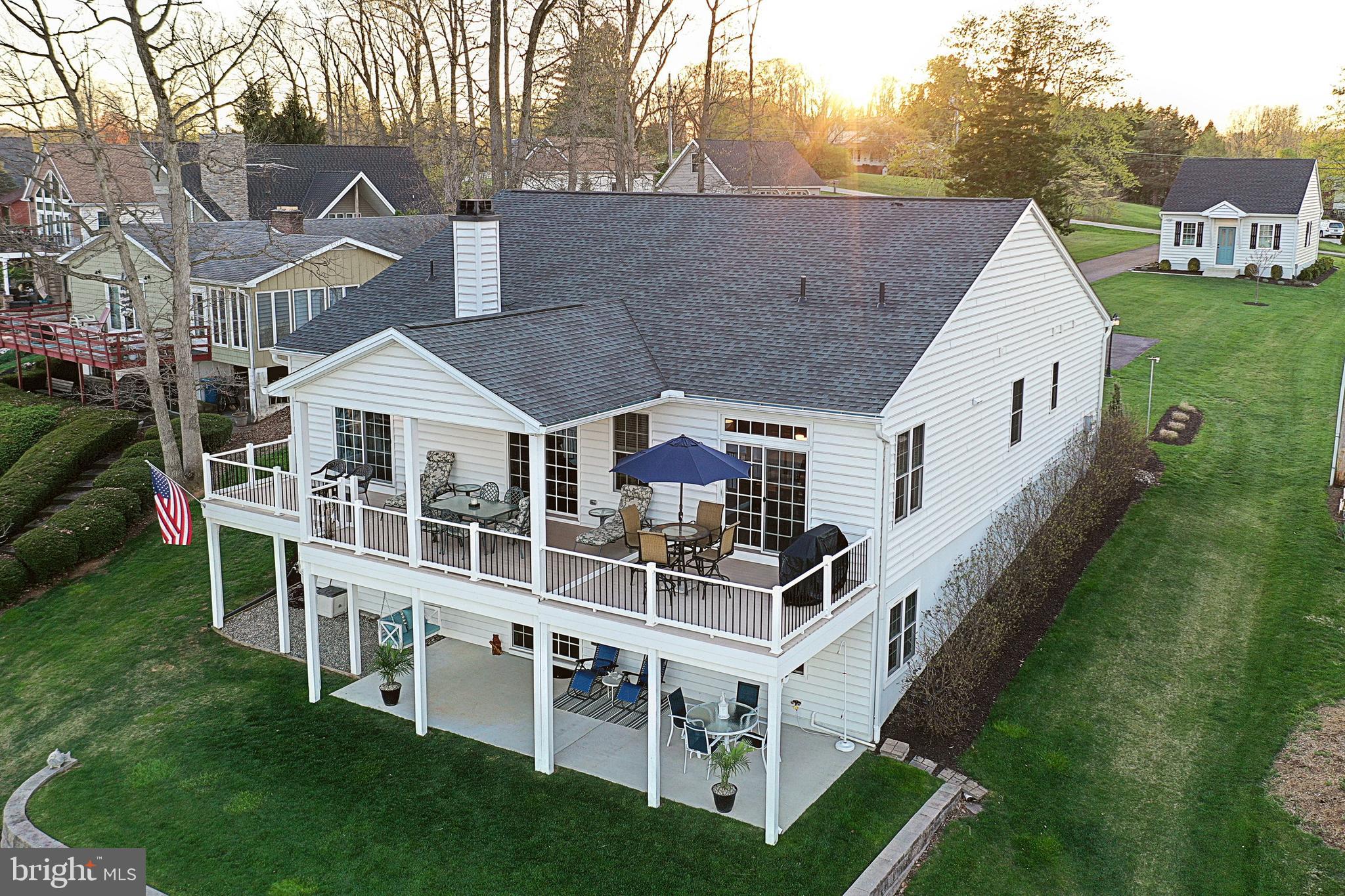 LAKE MEADE - Residential