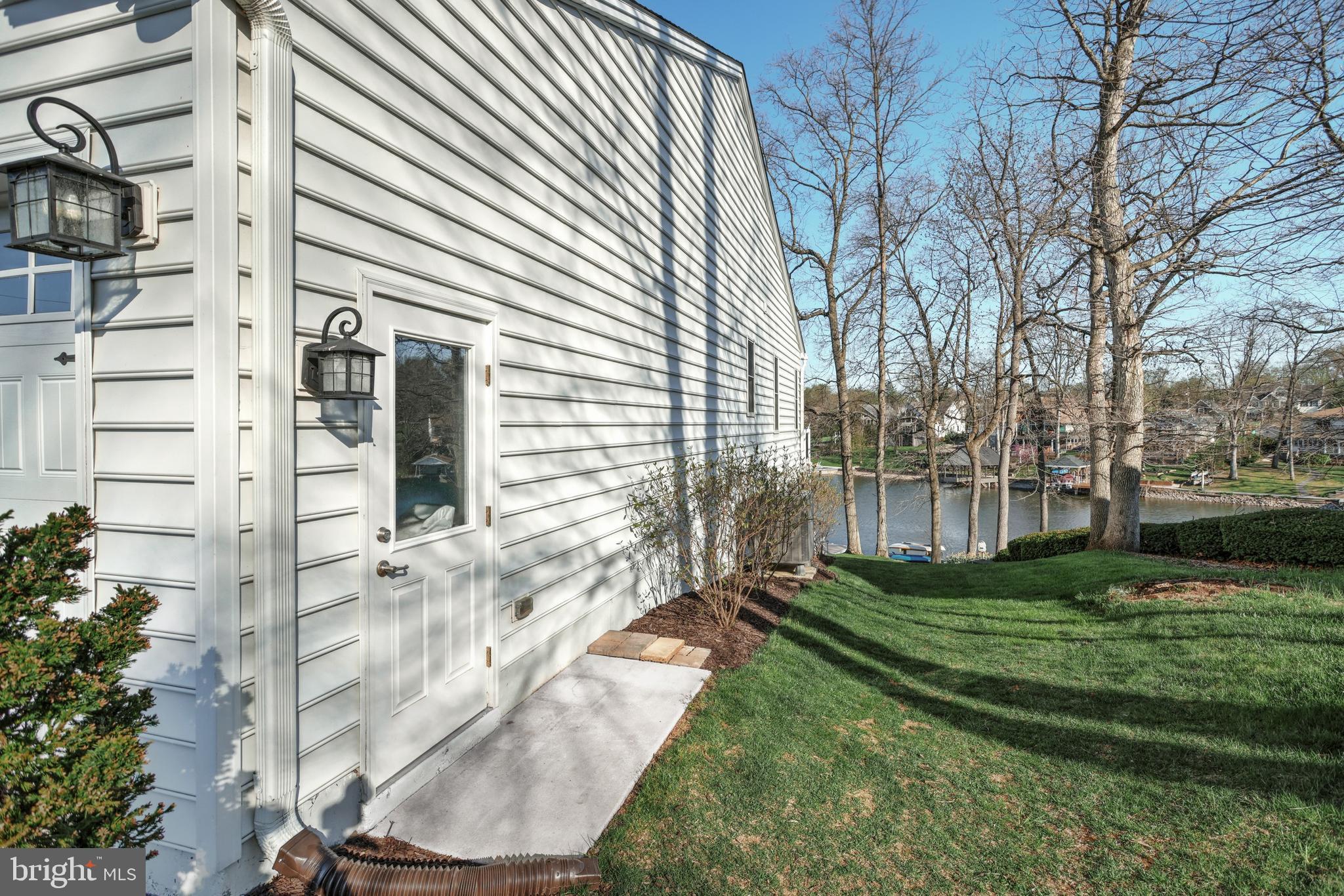 LAKE MEADE - Residential