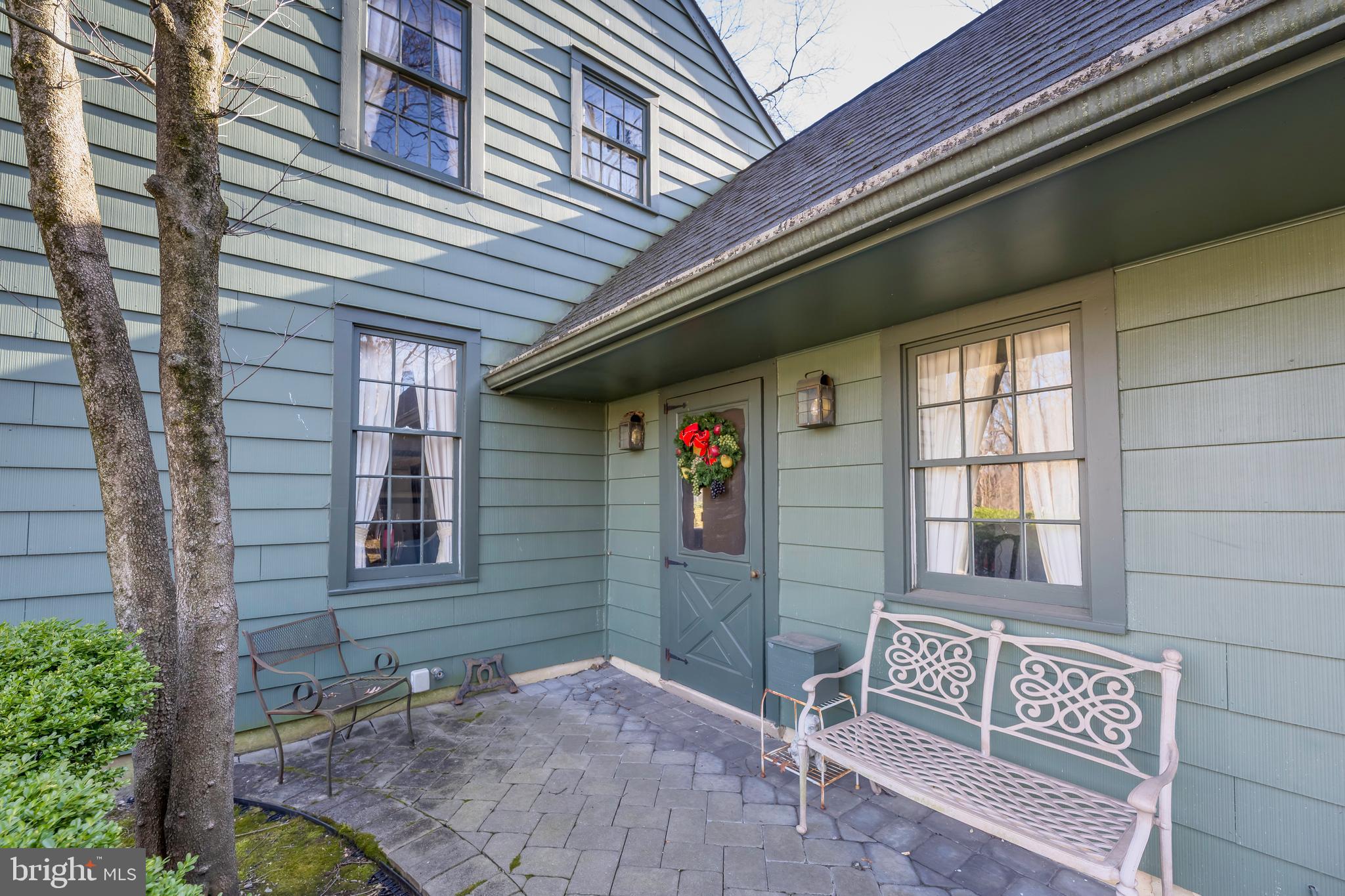 4 DONCASTER ROAD