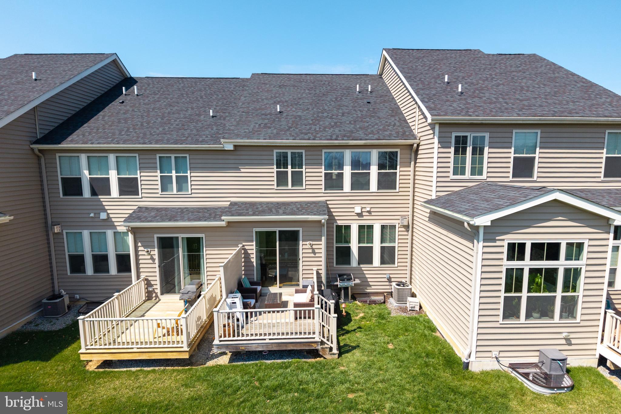 PEMBERTON - Residential