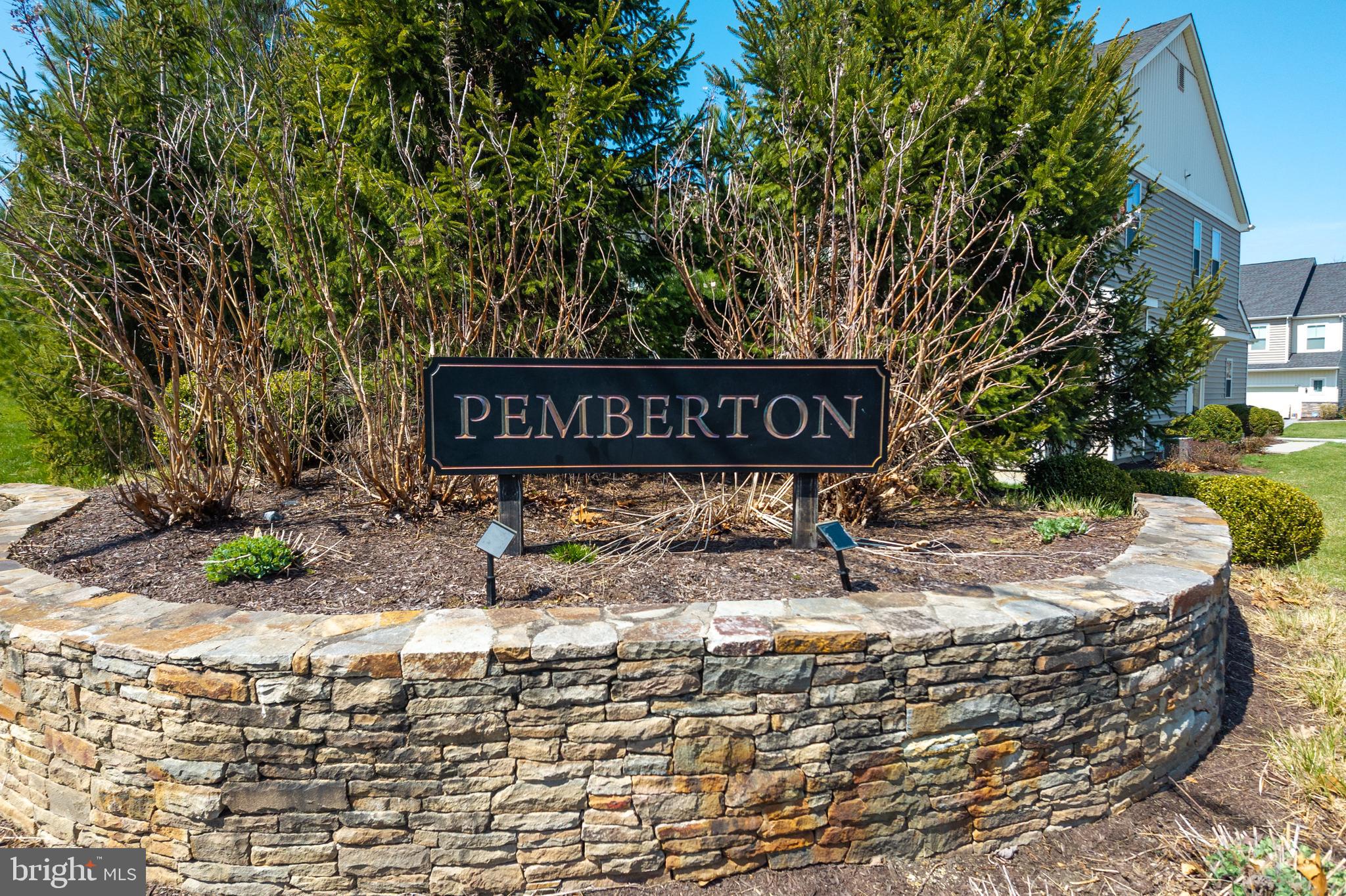 PEMBERTON - Residential