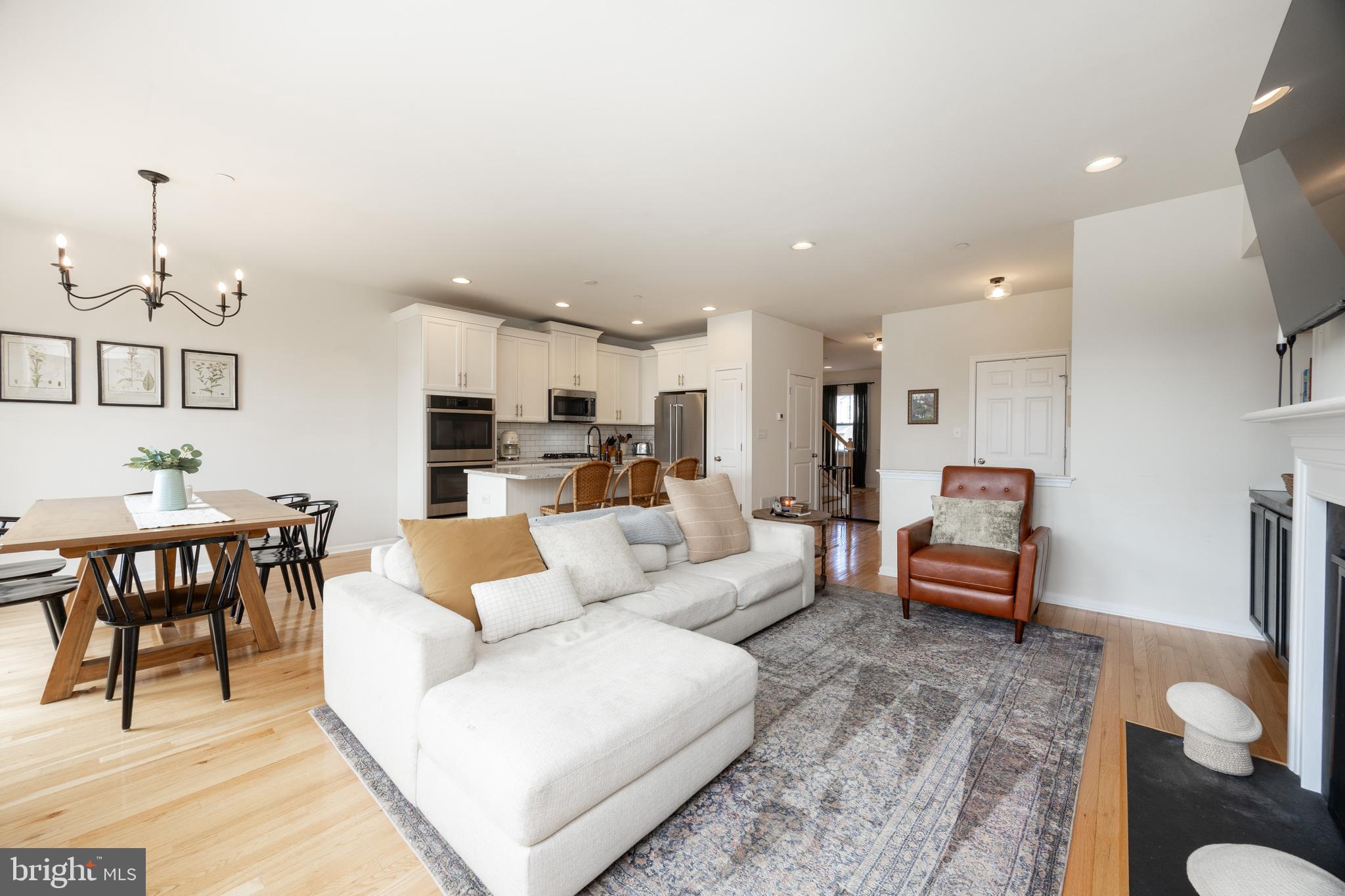 PEMBERTON - Residential