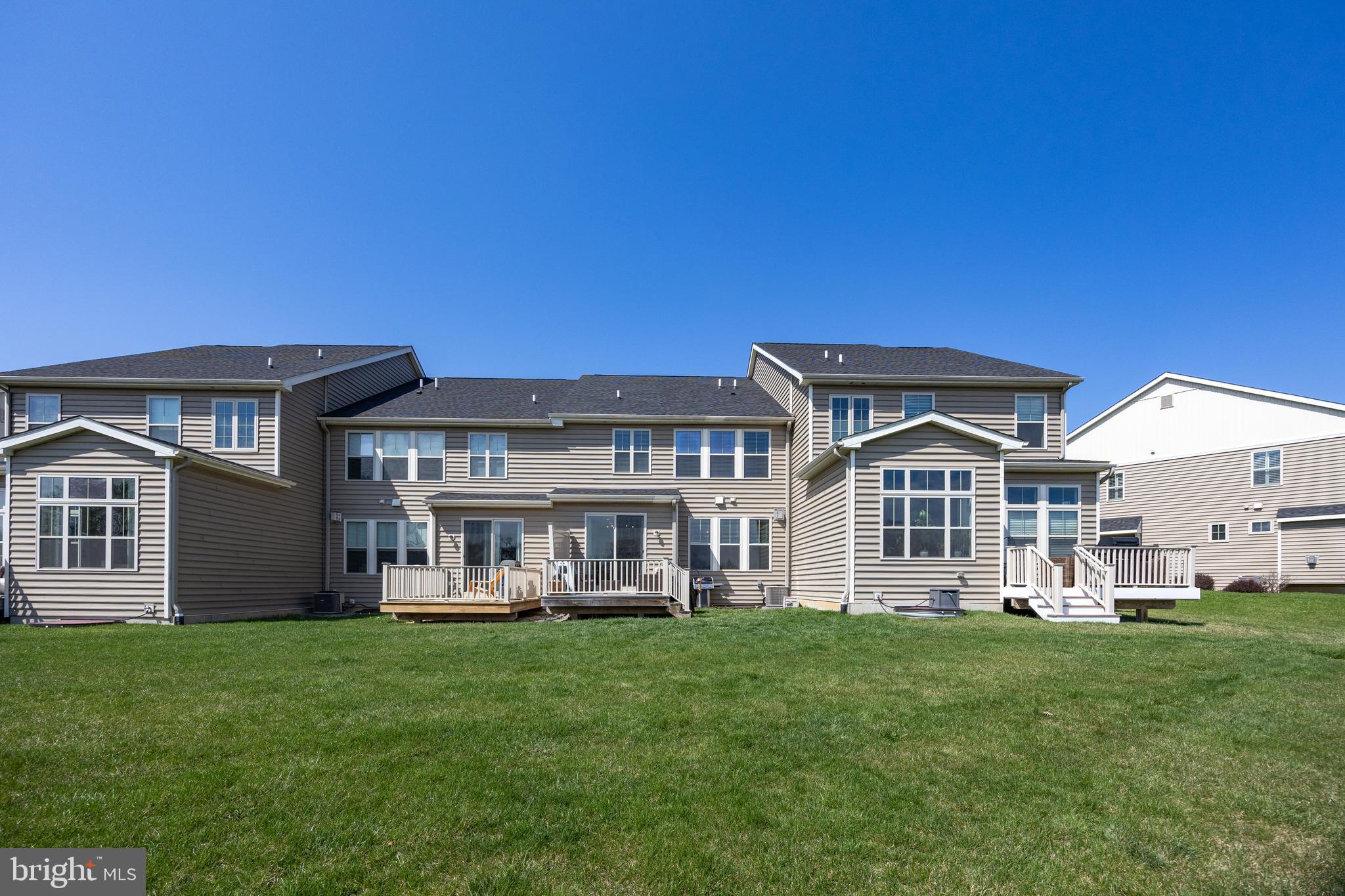 PEMBERTON - Residential