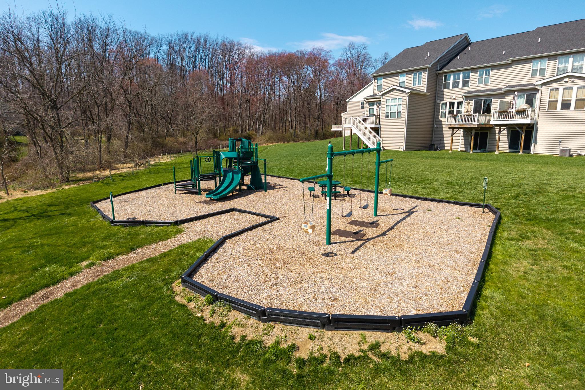 PEMBERTON - Residential