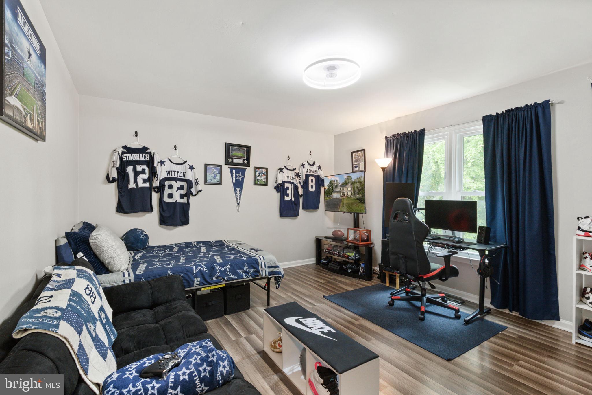 SUMMERWOOD - Residential