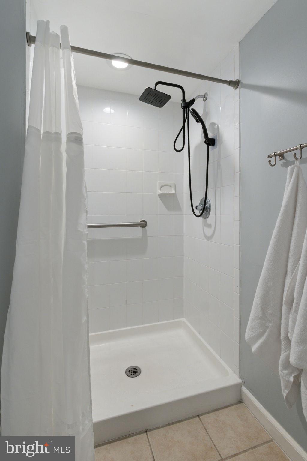 SUMMERWOOD - Residential