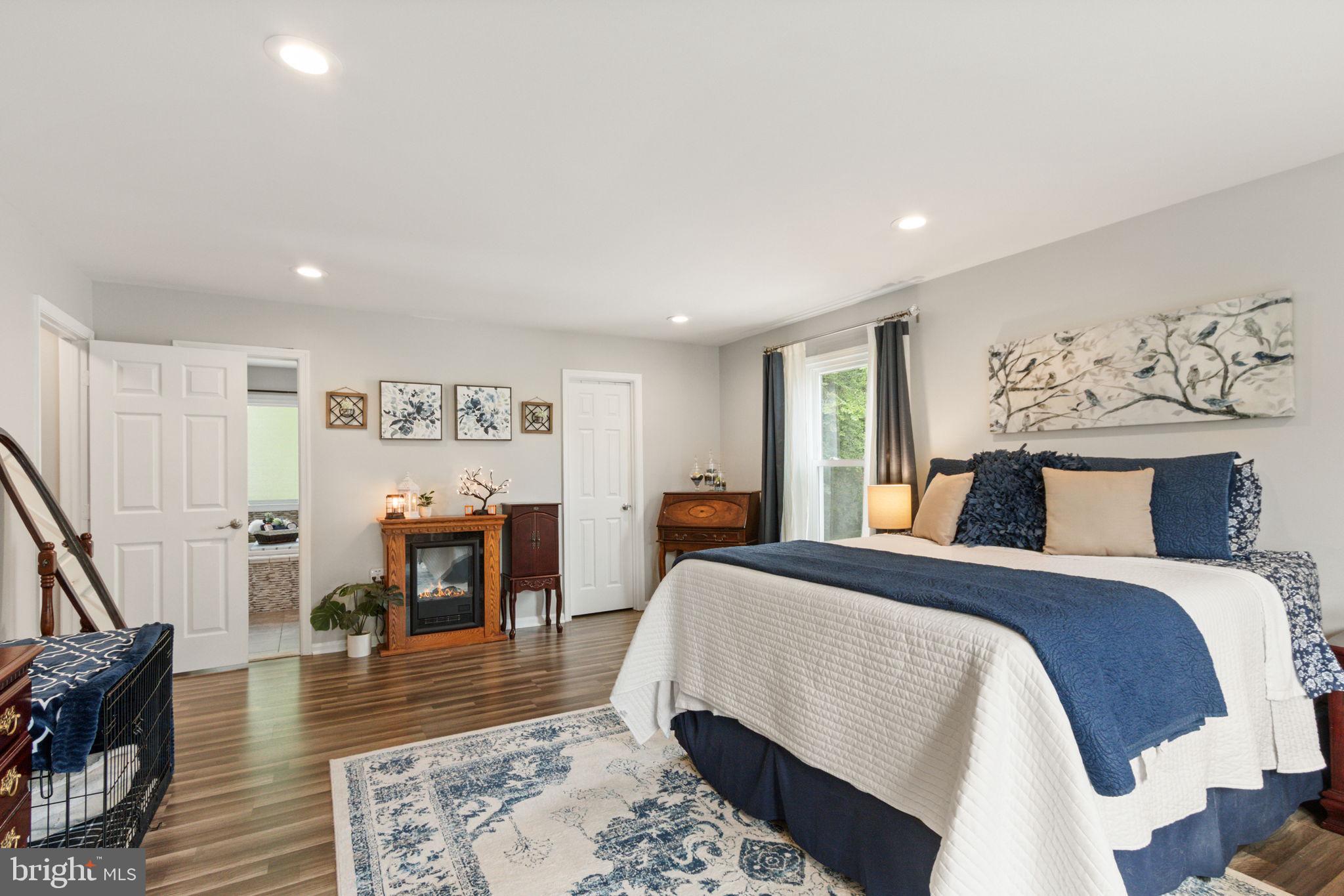 SUMMERWOOD - Residential