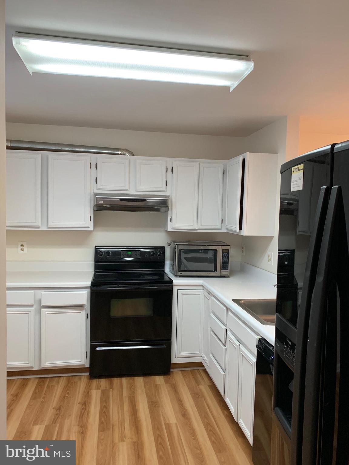 CENTREVILLE GREEN - Residential Lease