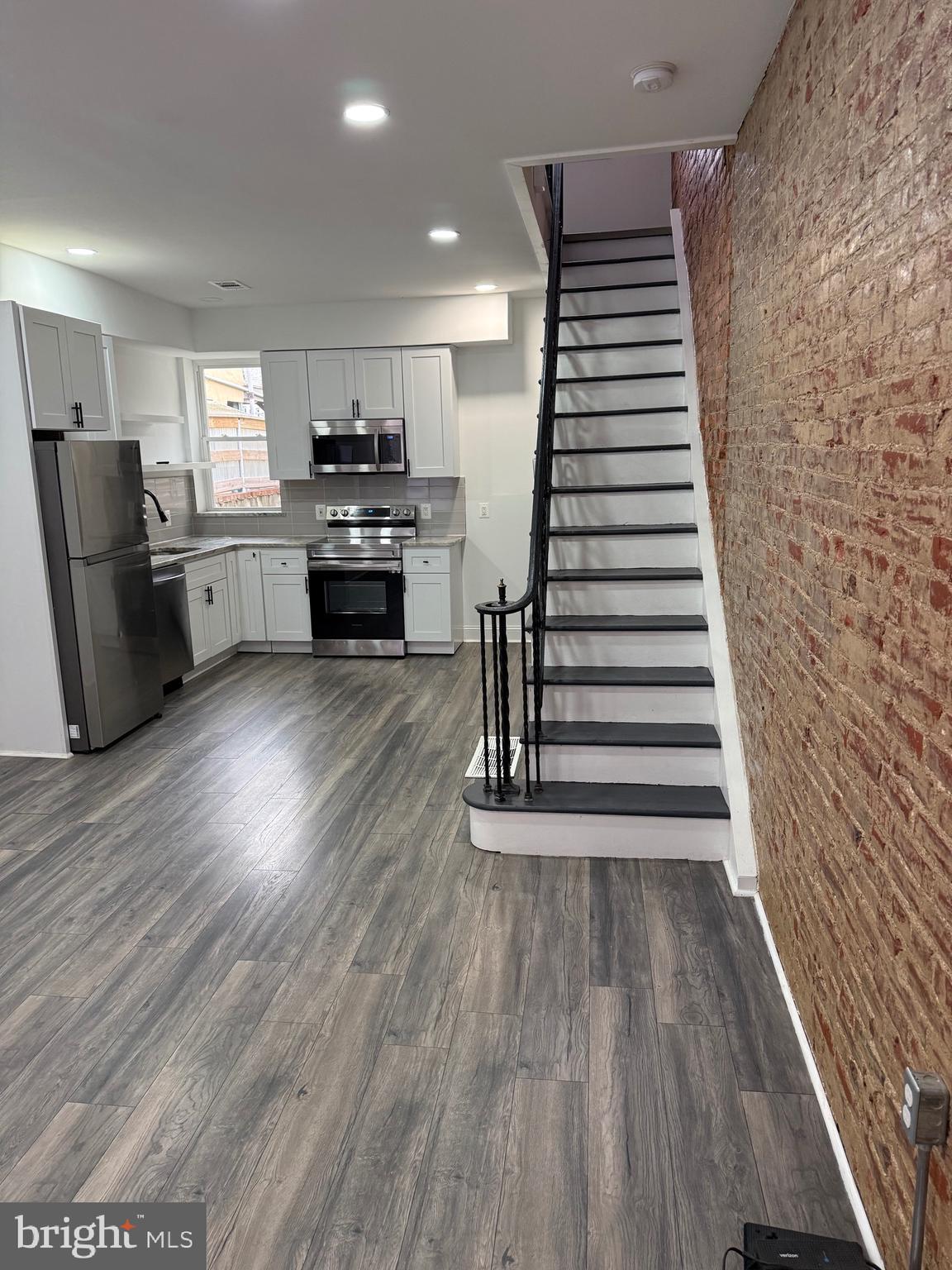 KENSINGTON - Residential