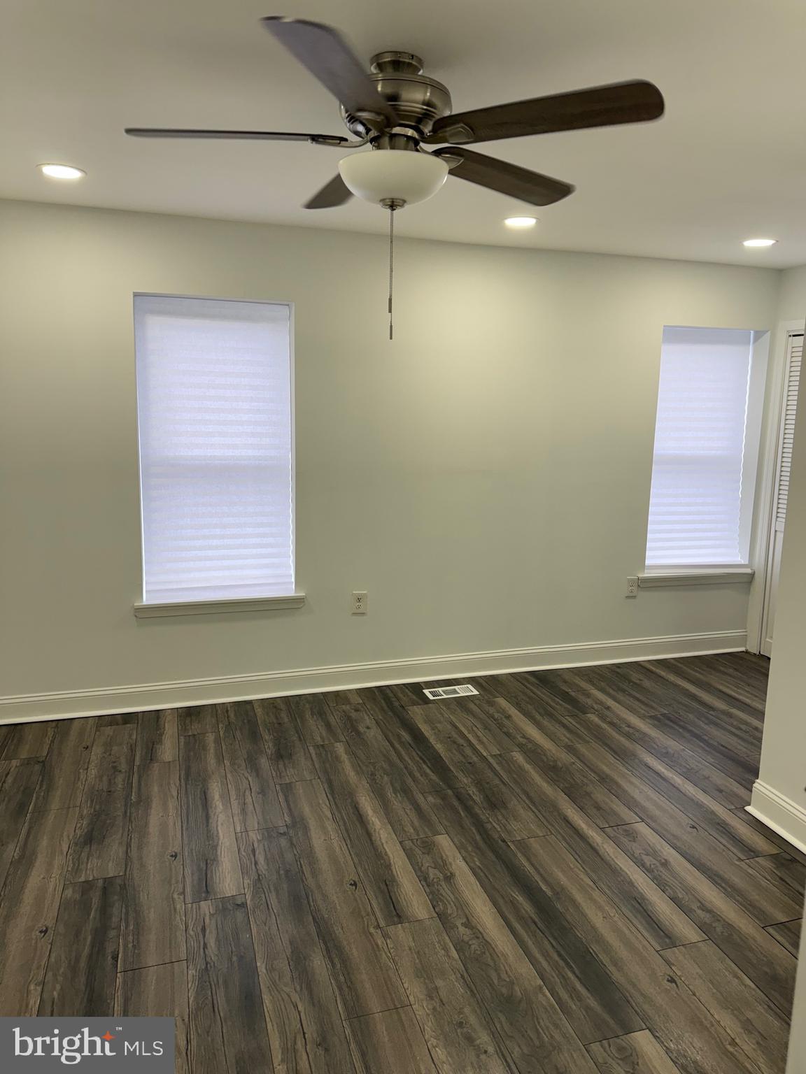 KENSINGTON - Residential