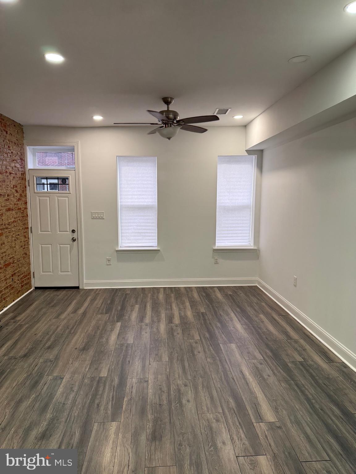 KENSINGTON - Residential