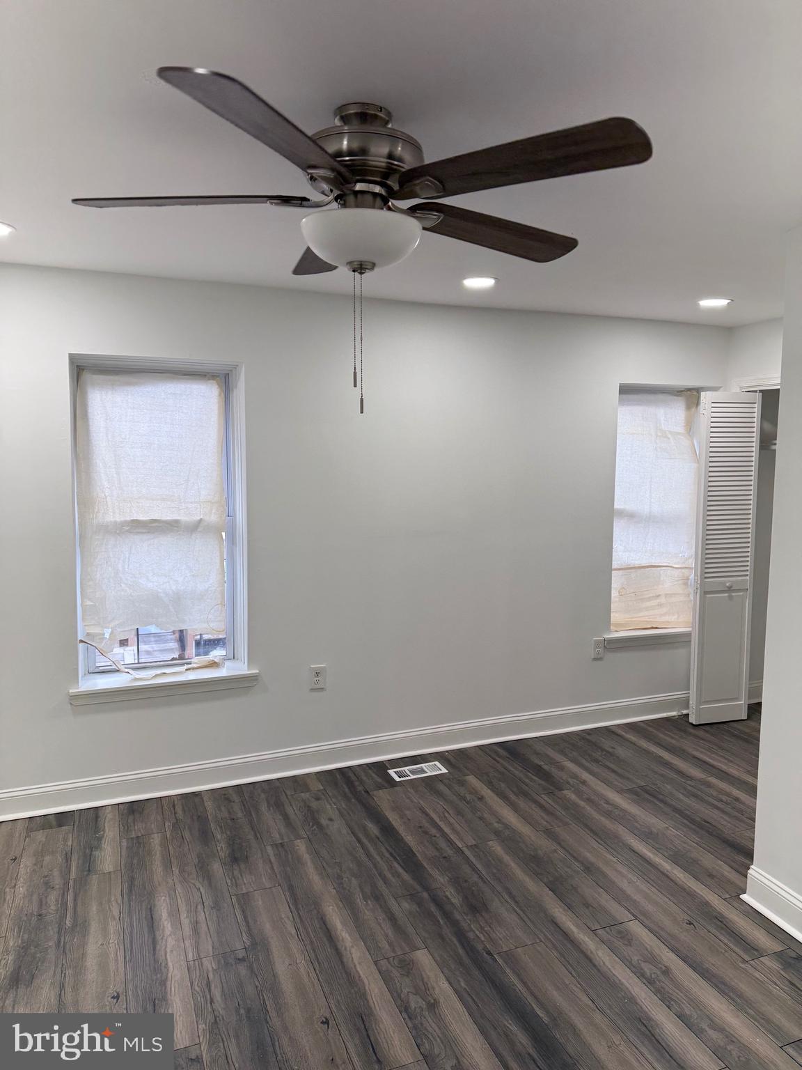 KENSINGTON - Residential