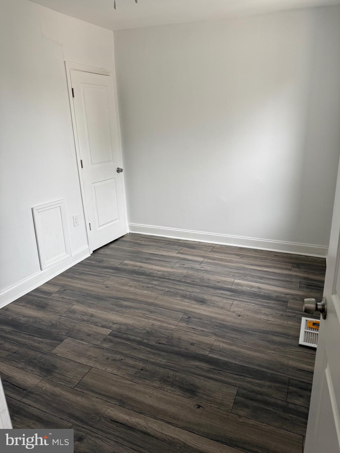 KENSINGTON - Residential