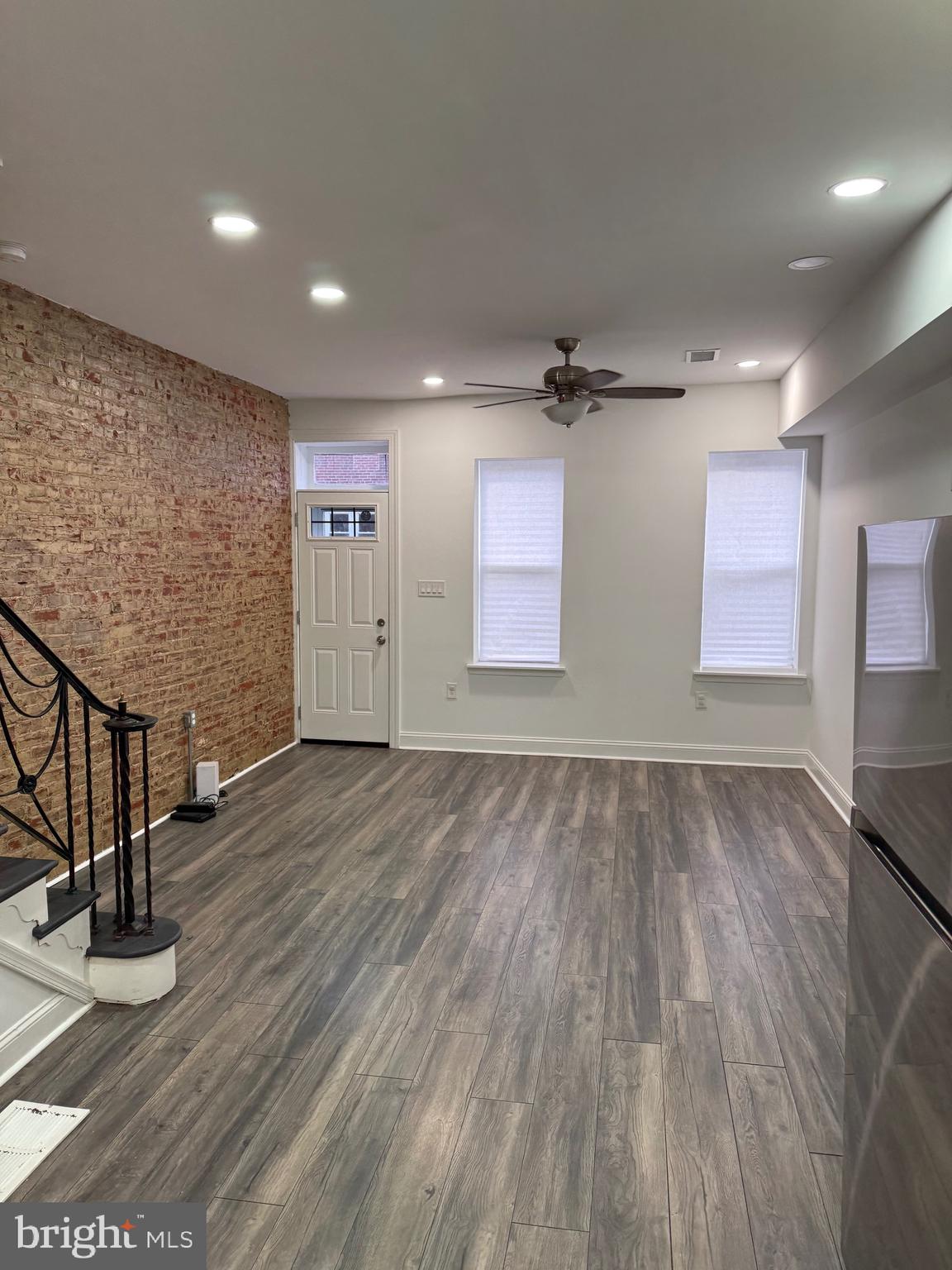 KENSINGTON - Residential