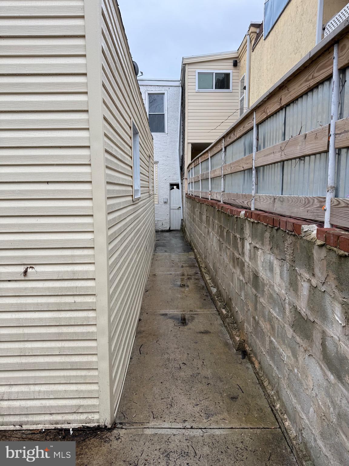 KENSINGTON - Residential