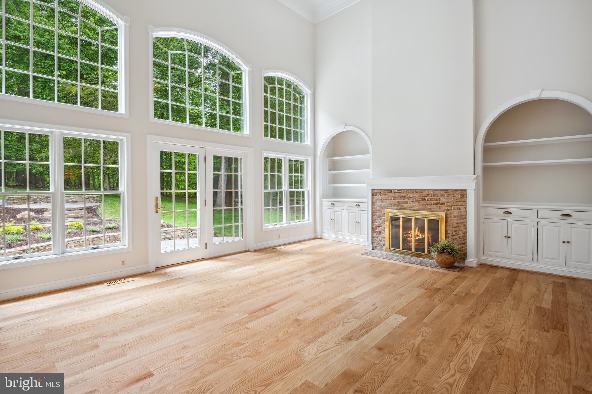 TRIADELPHIA WOODS - Residential