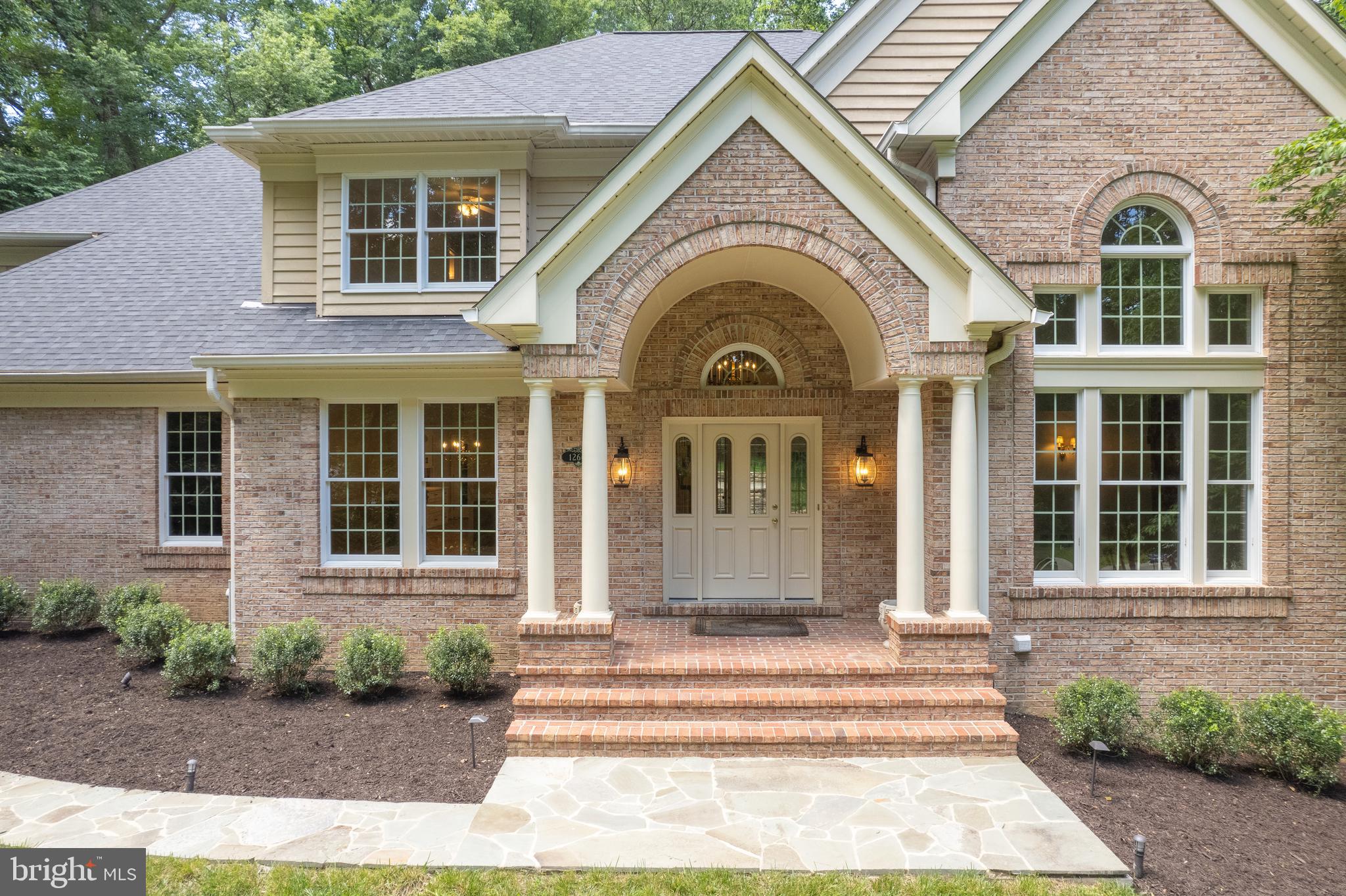 TRIADELPHIA WOODS - Residential