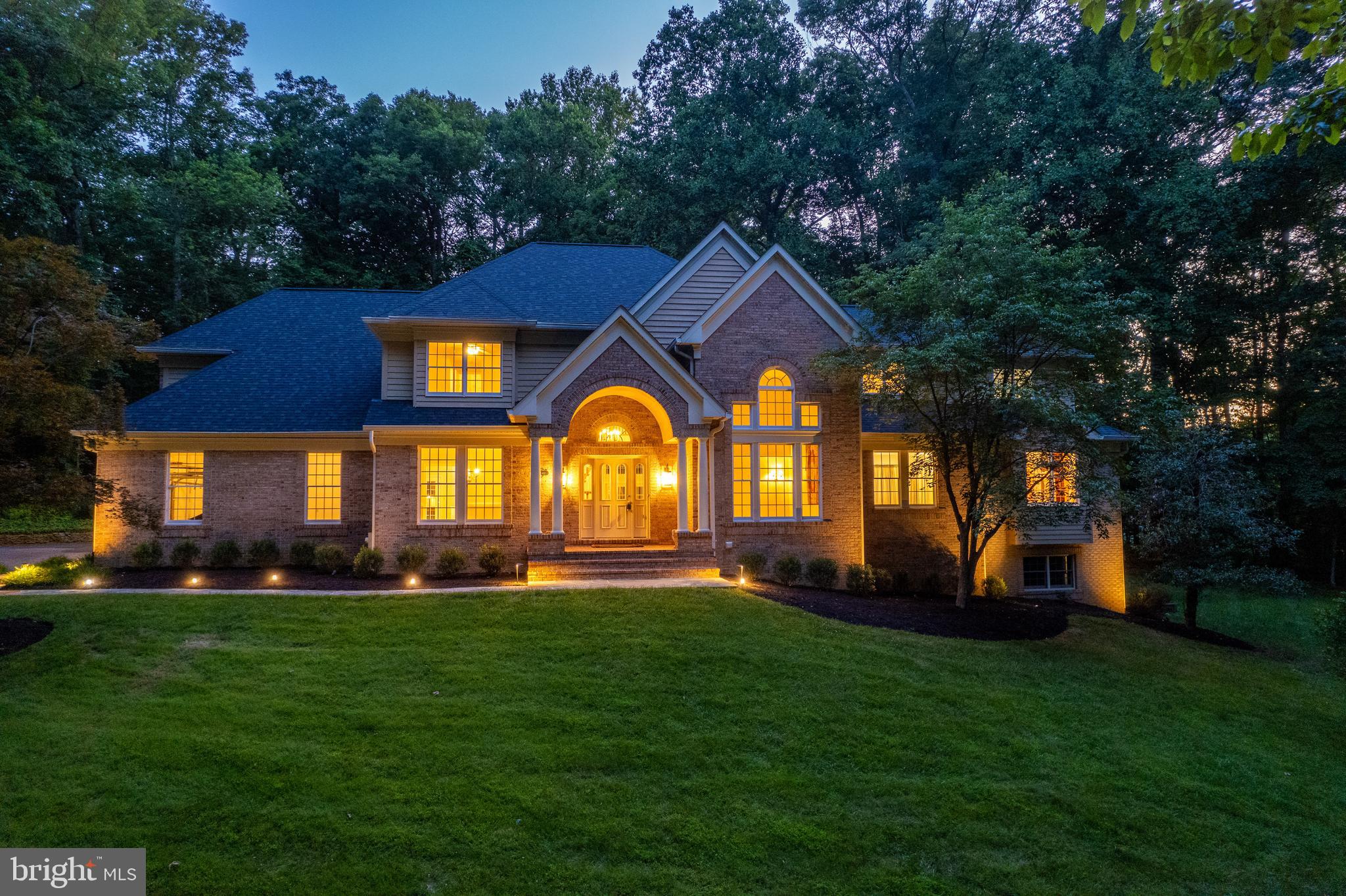 TRIADELPHIA WOODS - Residential