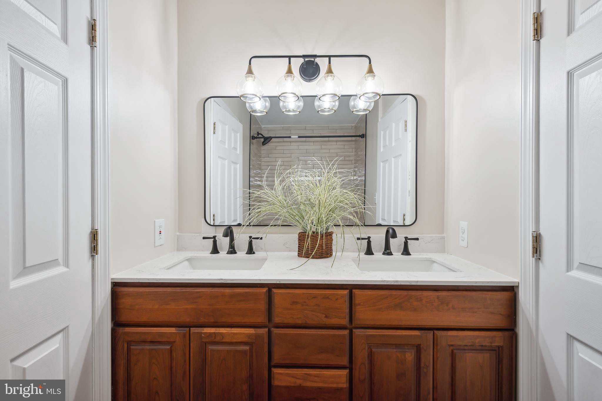 TRIADELPHIA WOODS - Residential