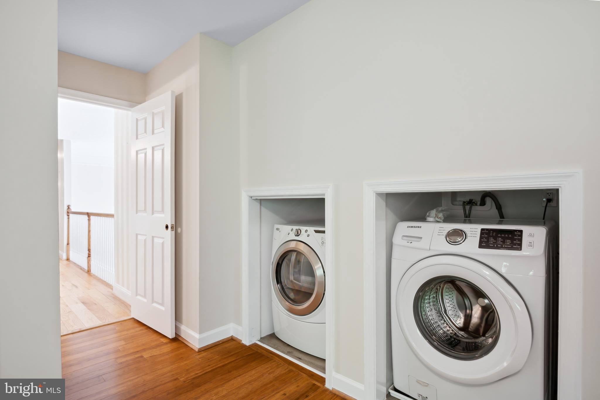 TRIADELPHIA WOODS - Residential