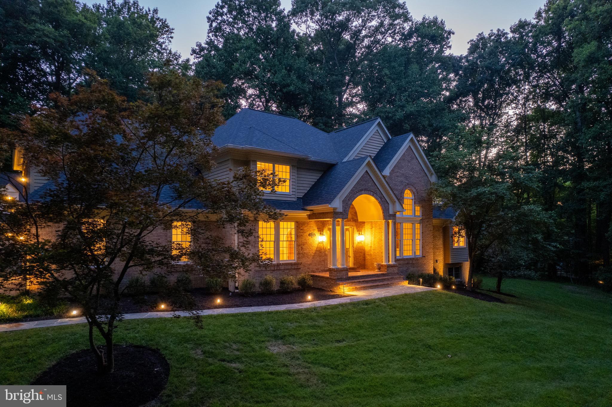 TRIADELPHIA WOODS - Residential