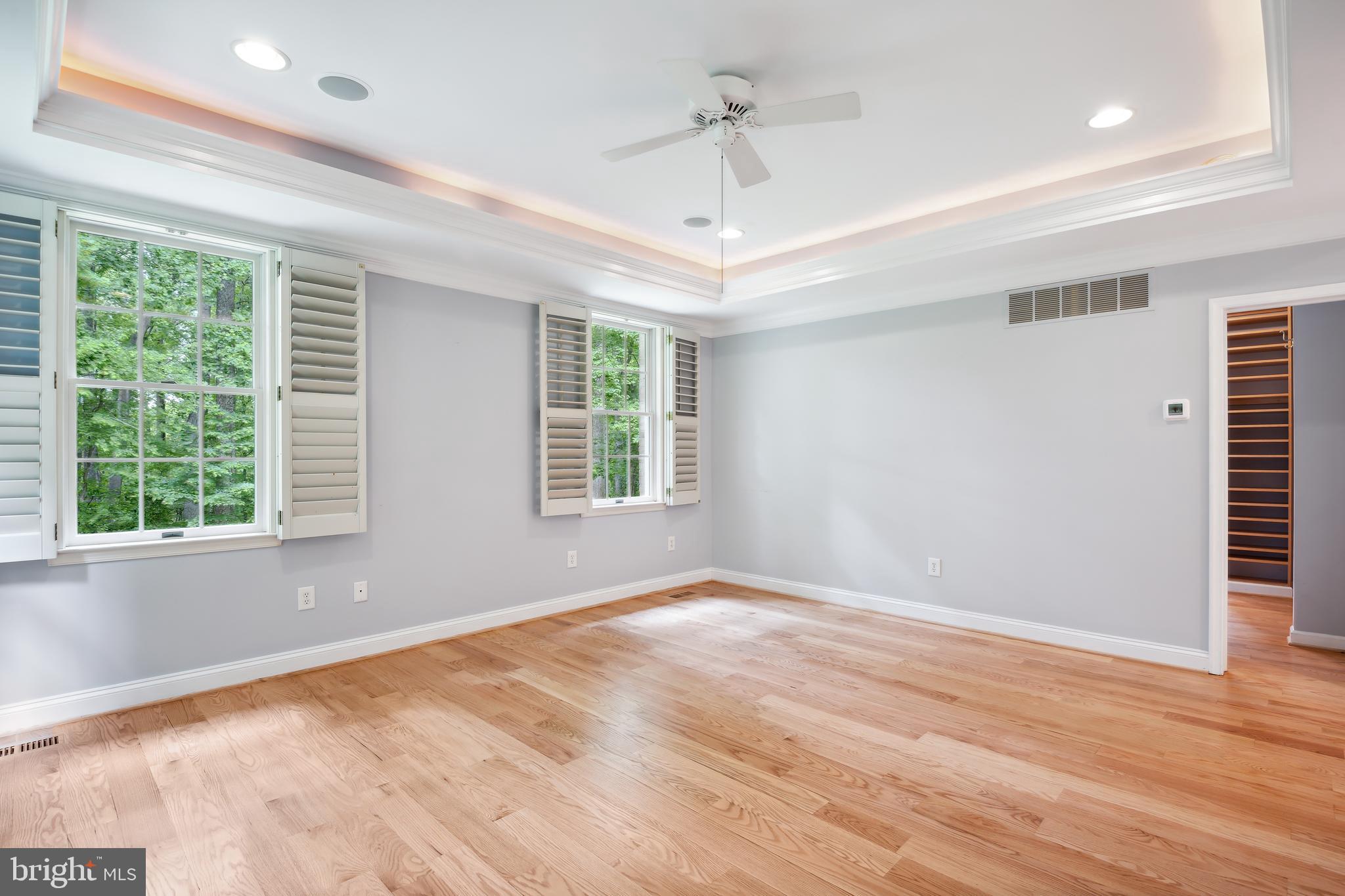 TRIADELPHIA WOODS - Residential