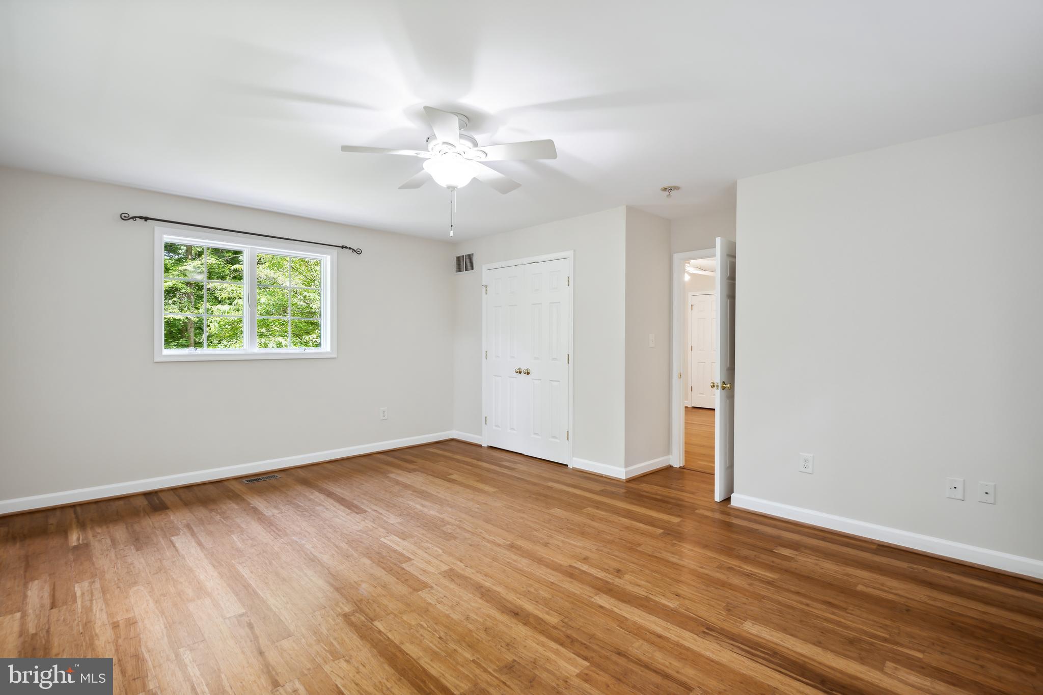 TRIADELPHIA WOODS - Residential