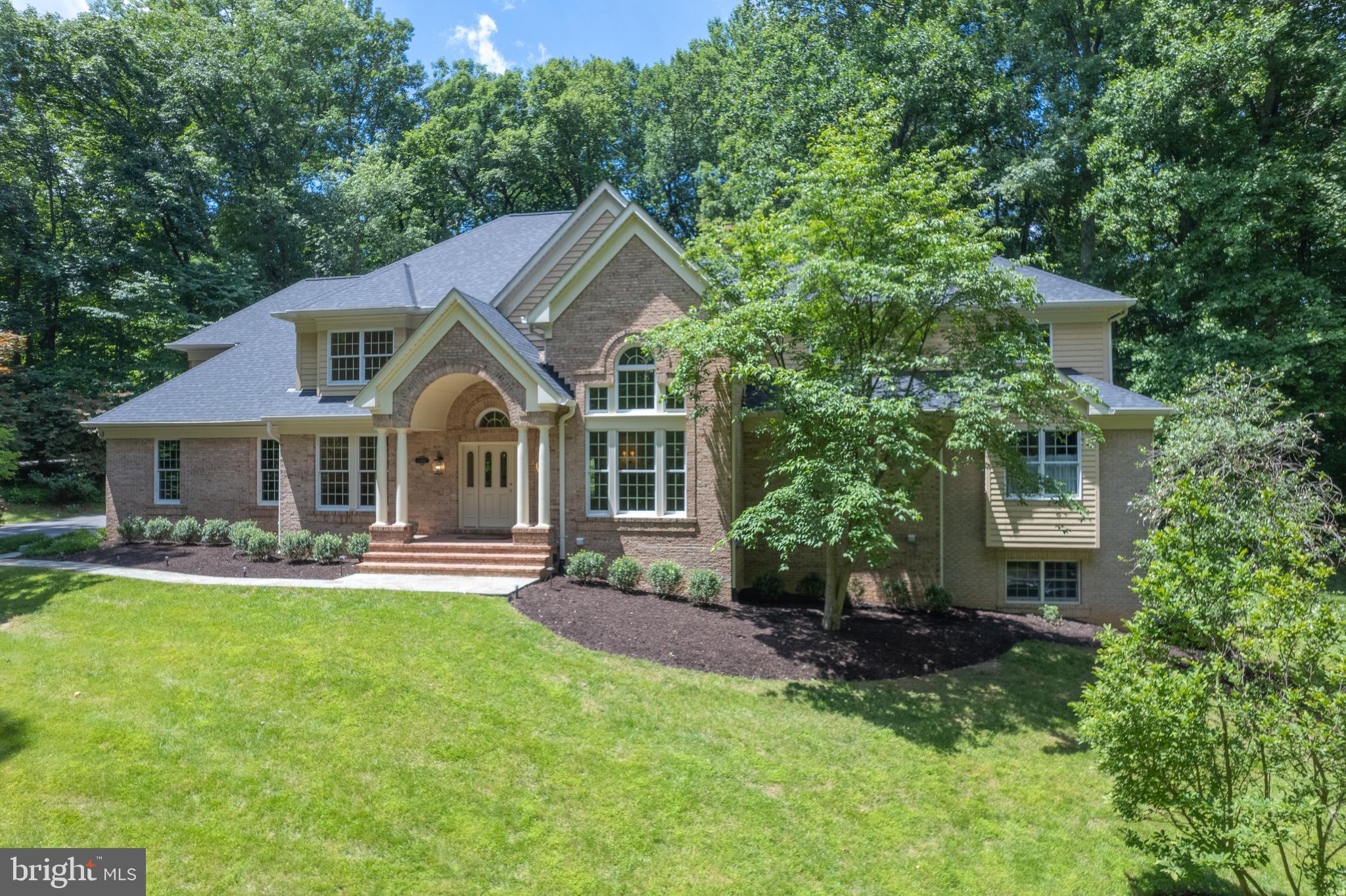 TRIADELPHIA WOODS - Residential