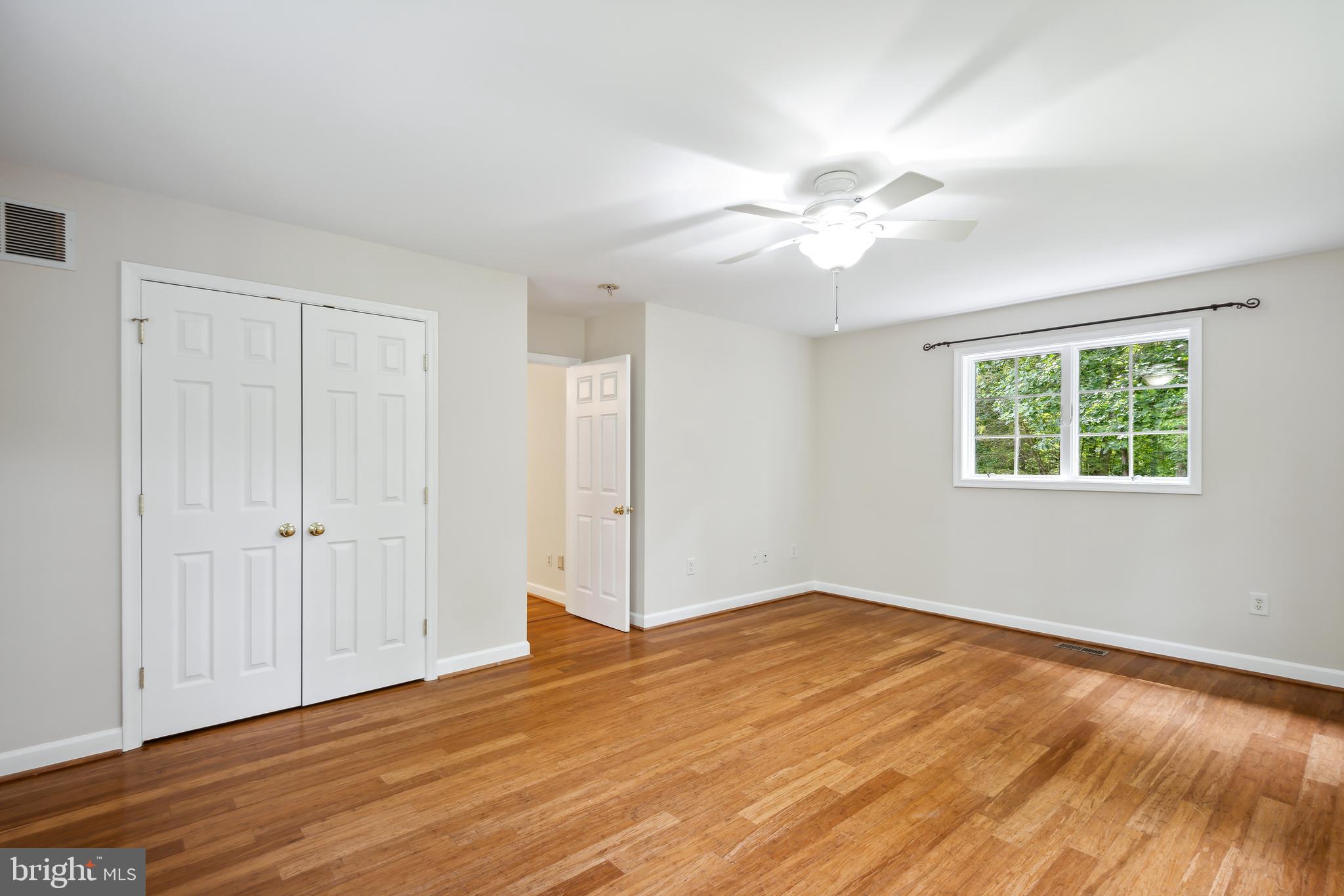 TRIADELPHIA WOODS - Residential