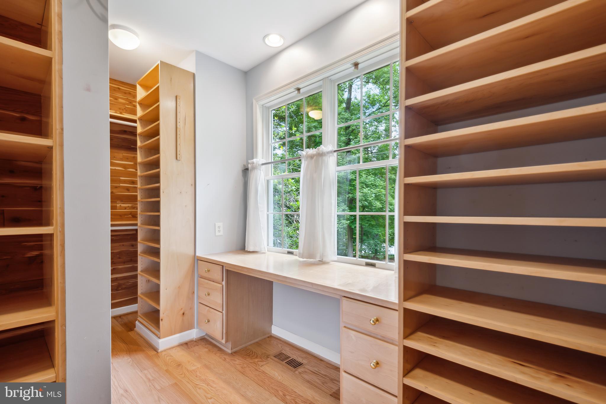 TRIADELPHIA WOODS - Residential