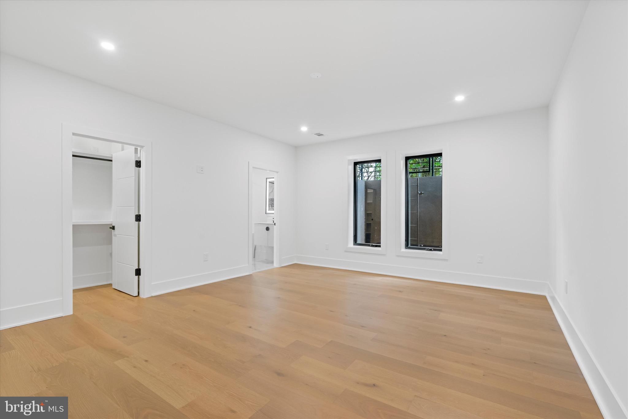 FAIRDALE - Residential