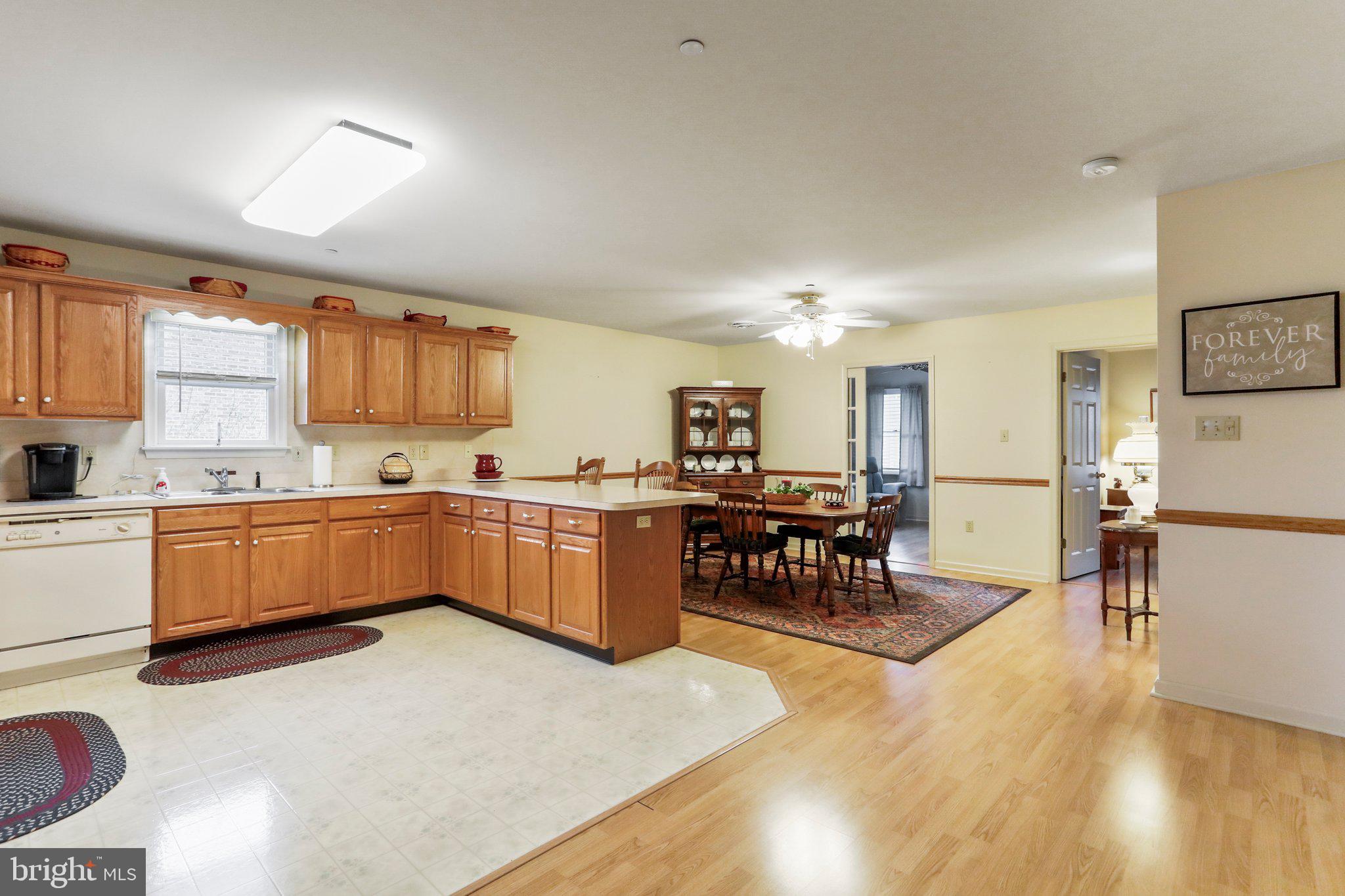 SOUTH POINTE - Residential