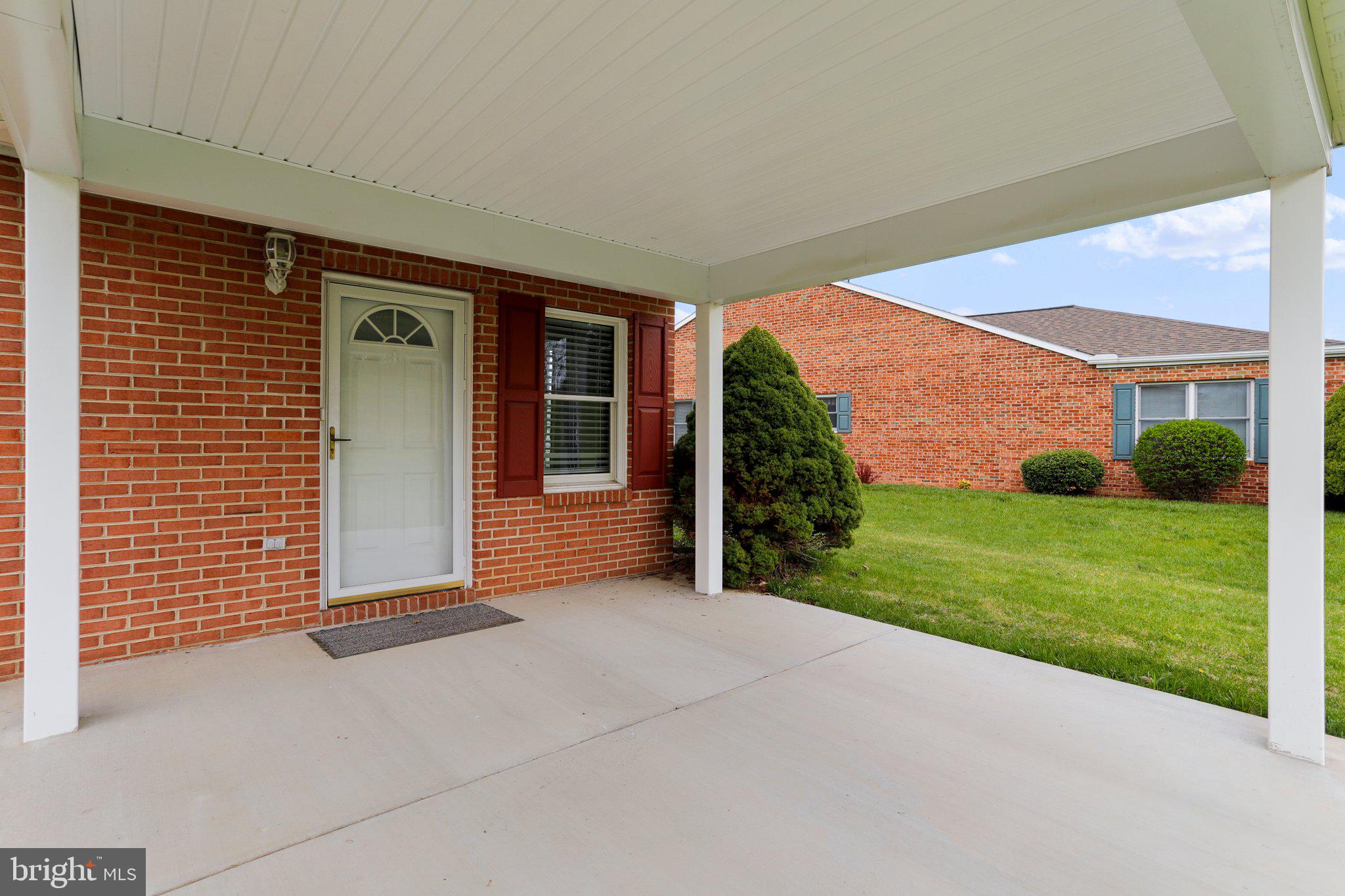 SOUTH POINTE - Residential