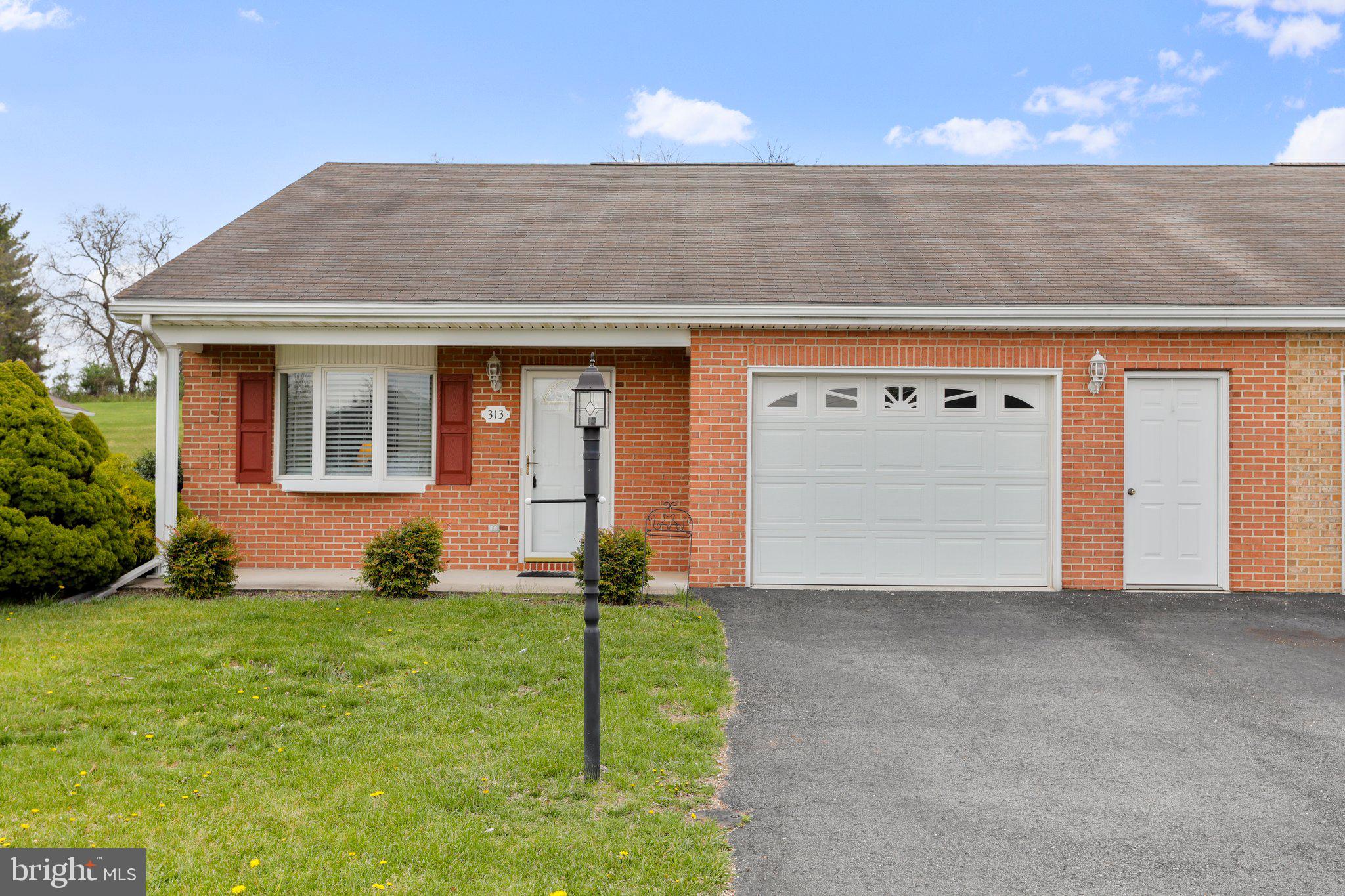 SOUTH POINTE - Residential